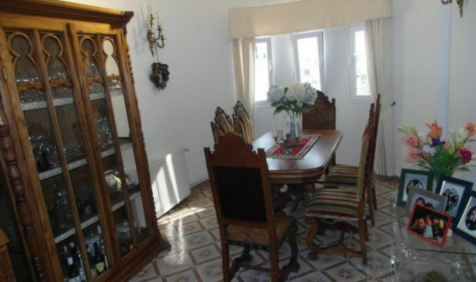 Resale - House -
Caleta de Vélez