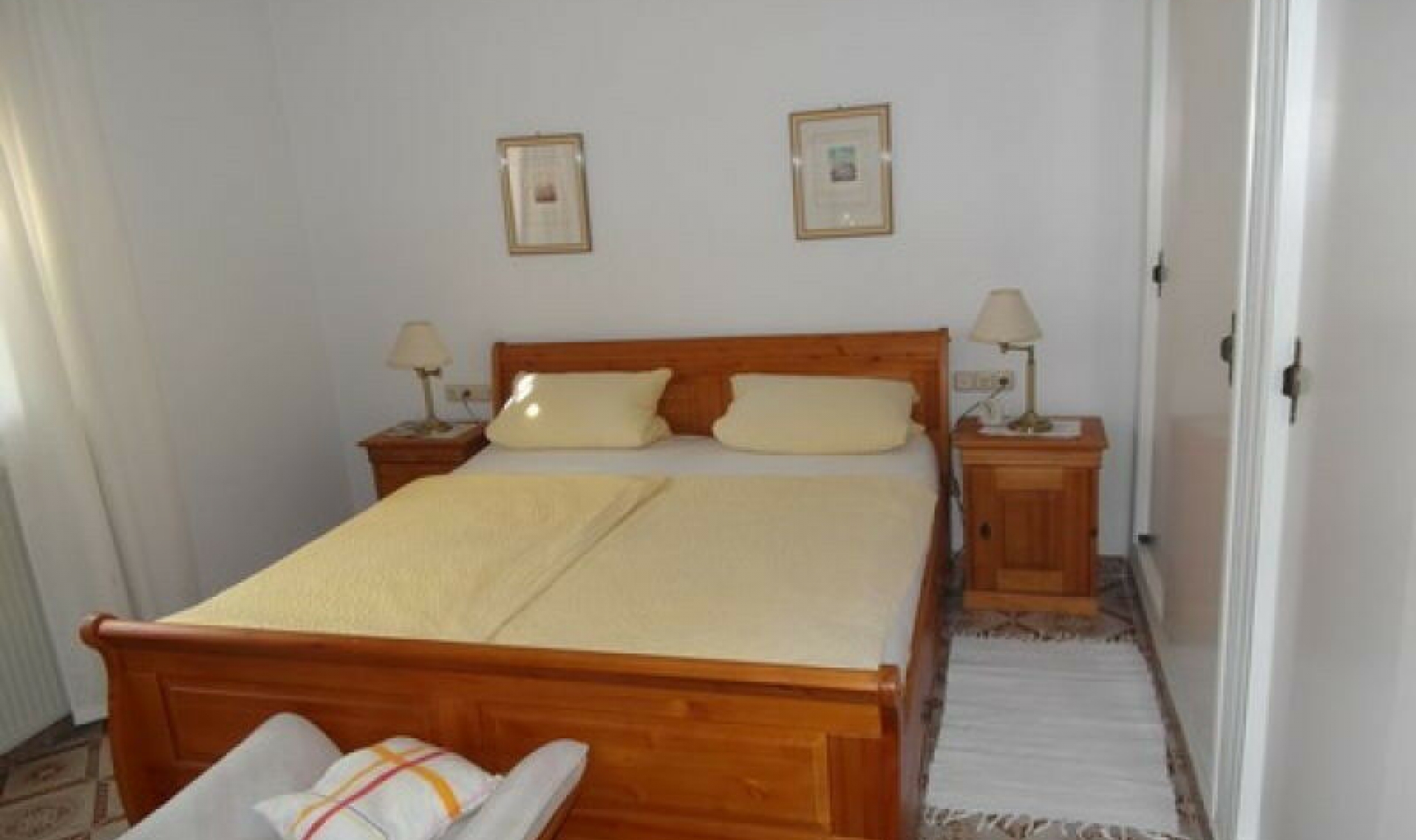 Resale - House -
Caleta de Vélez