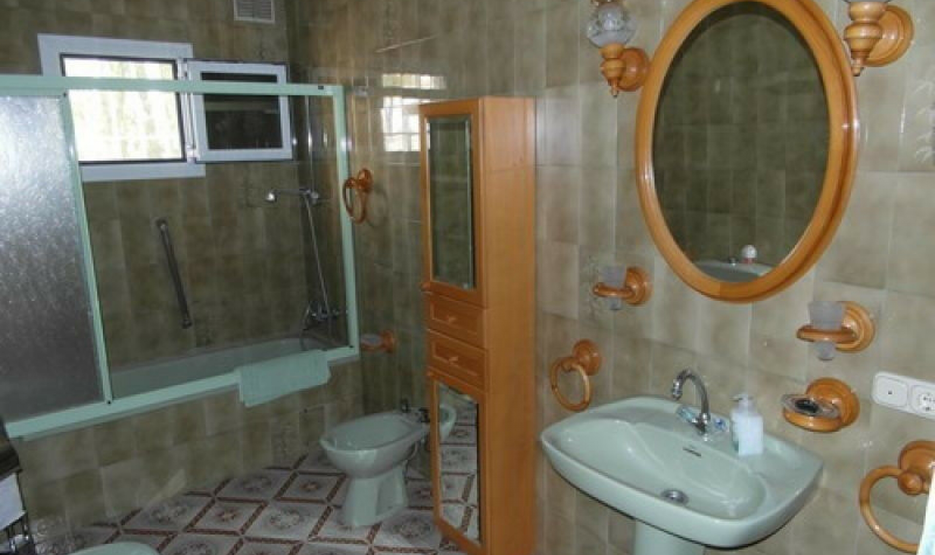 Resale - House -
Caleta de Vélez