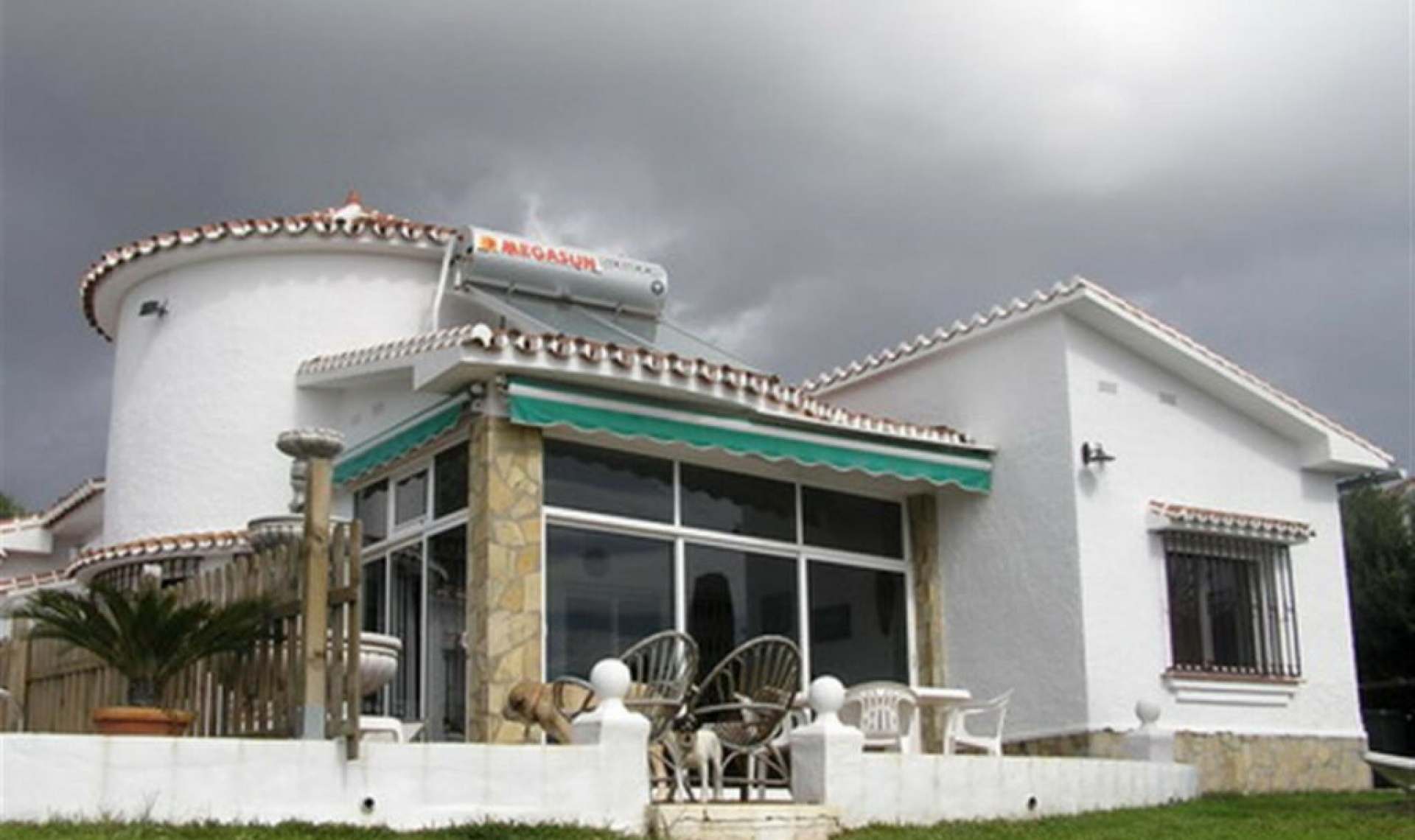 Resale - House -
Caleta de Vélez