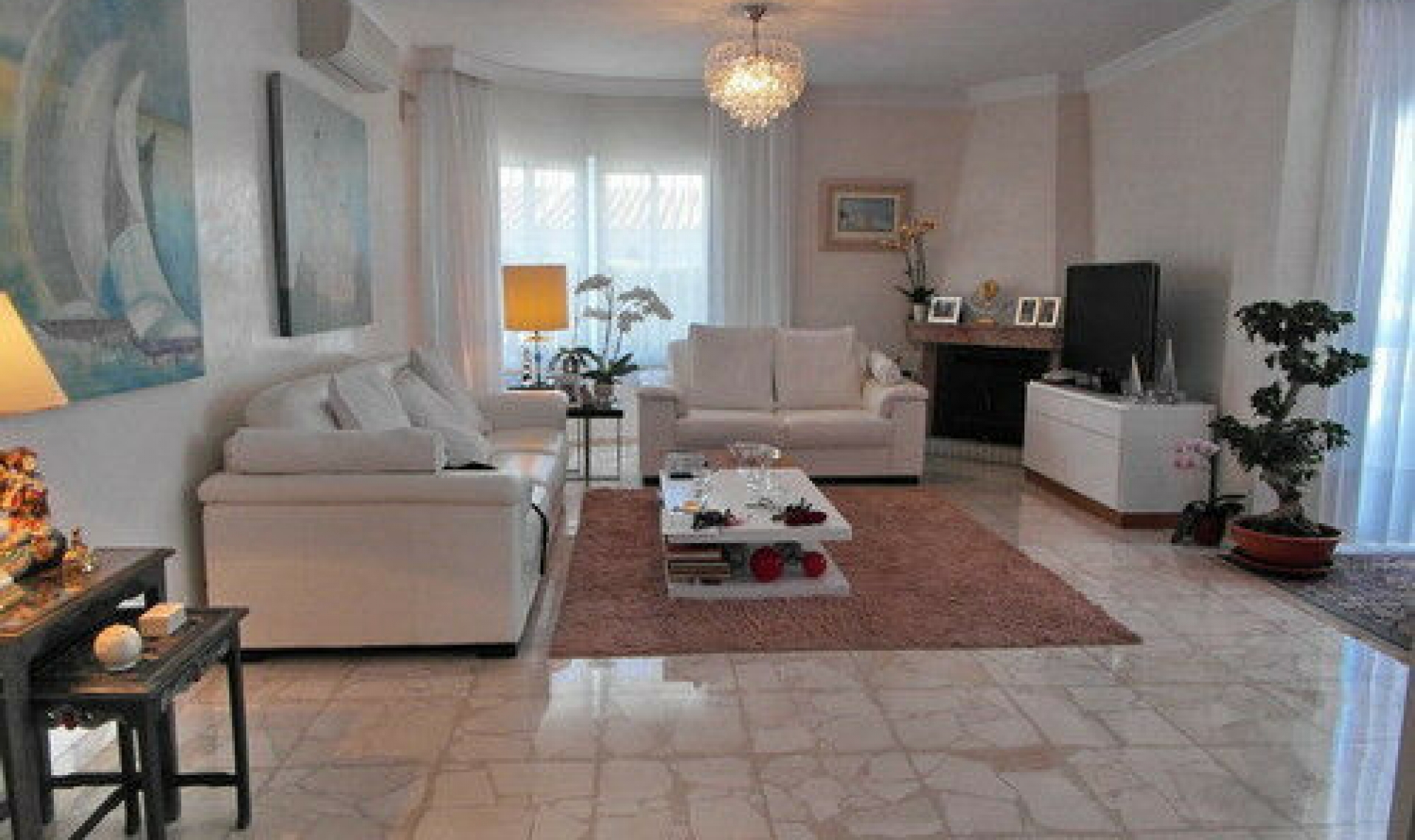 Resale - House -
Caleta de Vélez