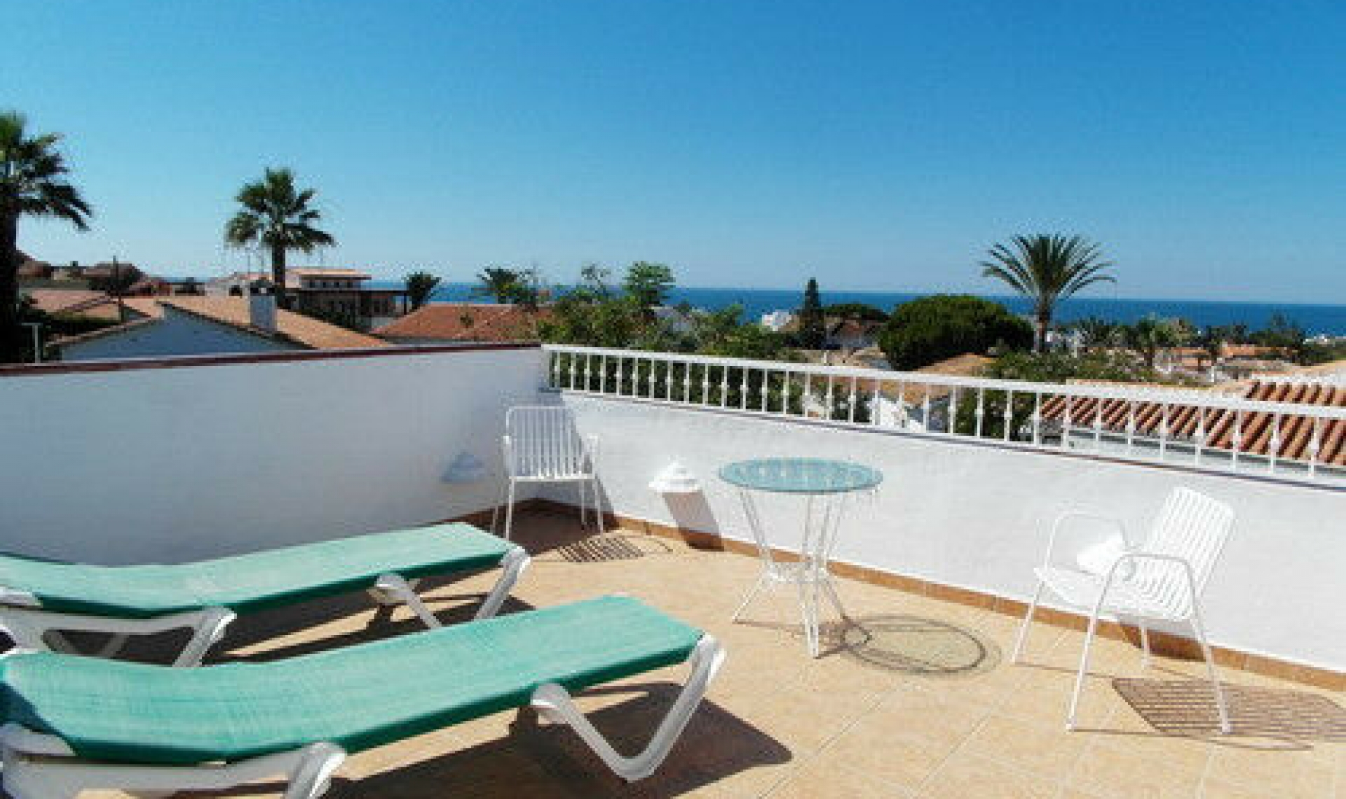 Resale - House -
Caleta de Vélez