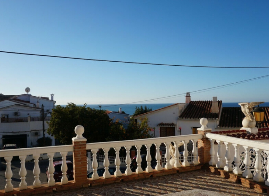 Resale - House -
Caleta de Vélez
