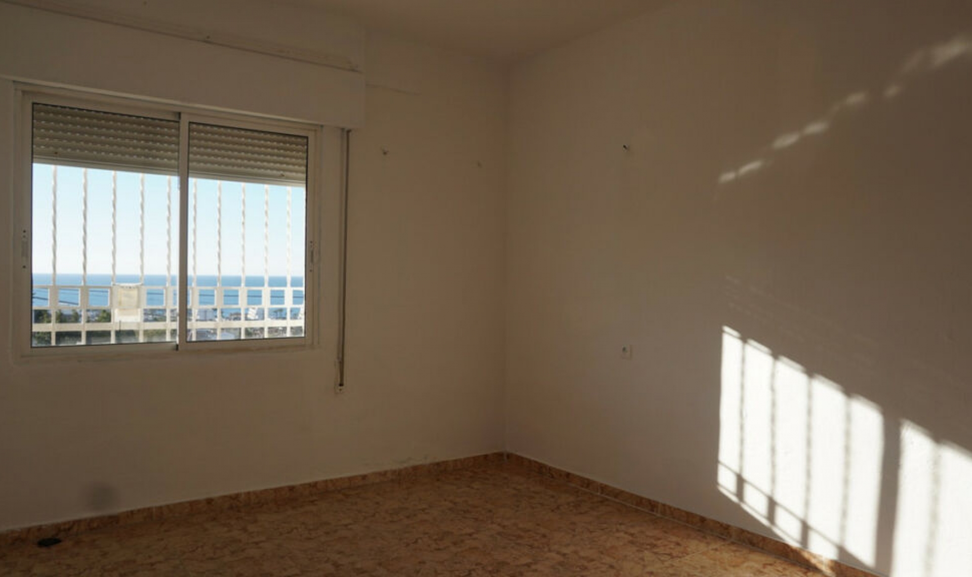 Resale - House -
Caleta de Vélez
