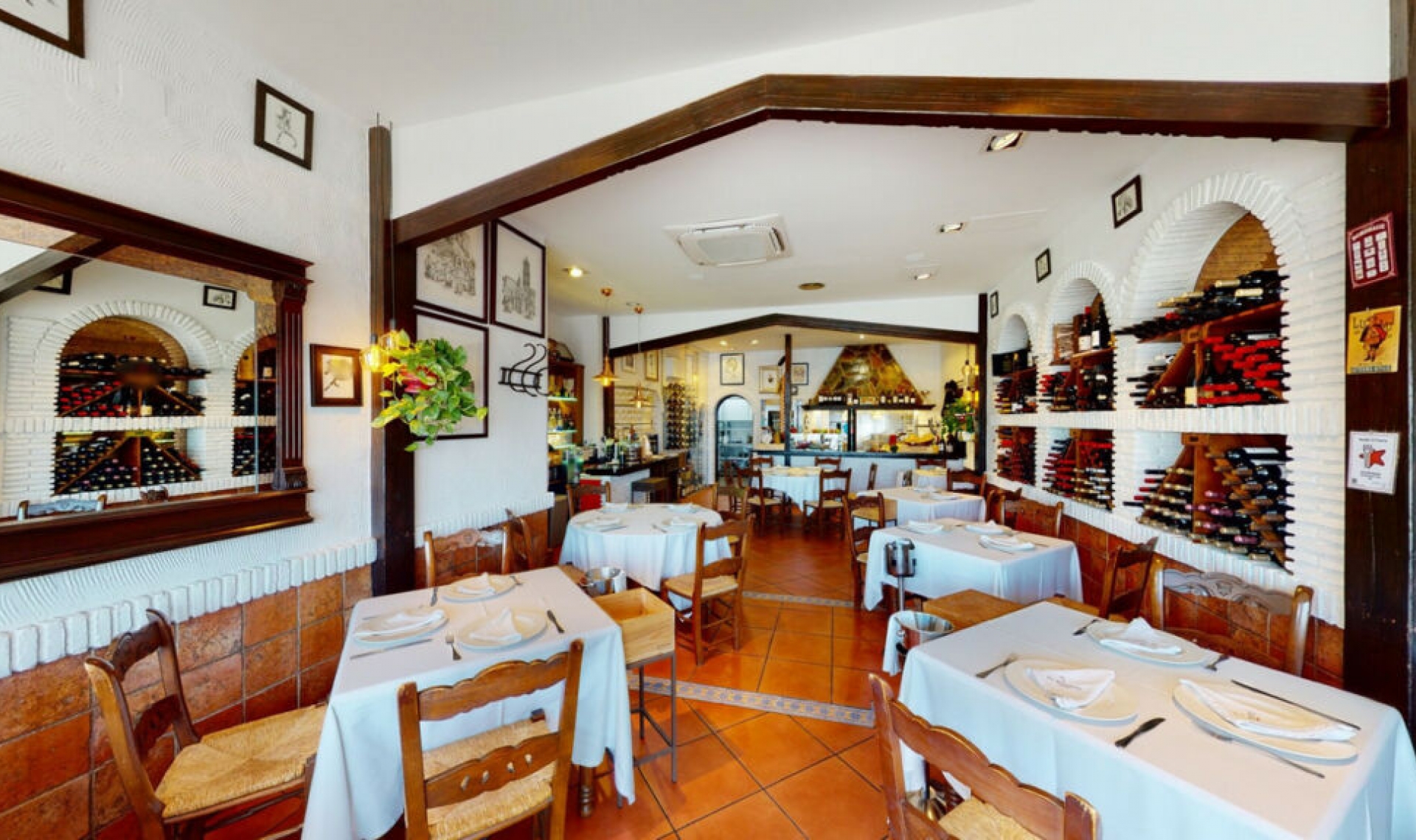 Resale - House -
Caleta de Vélez