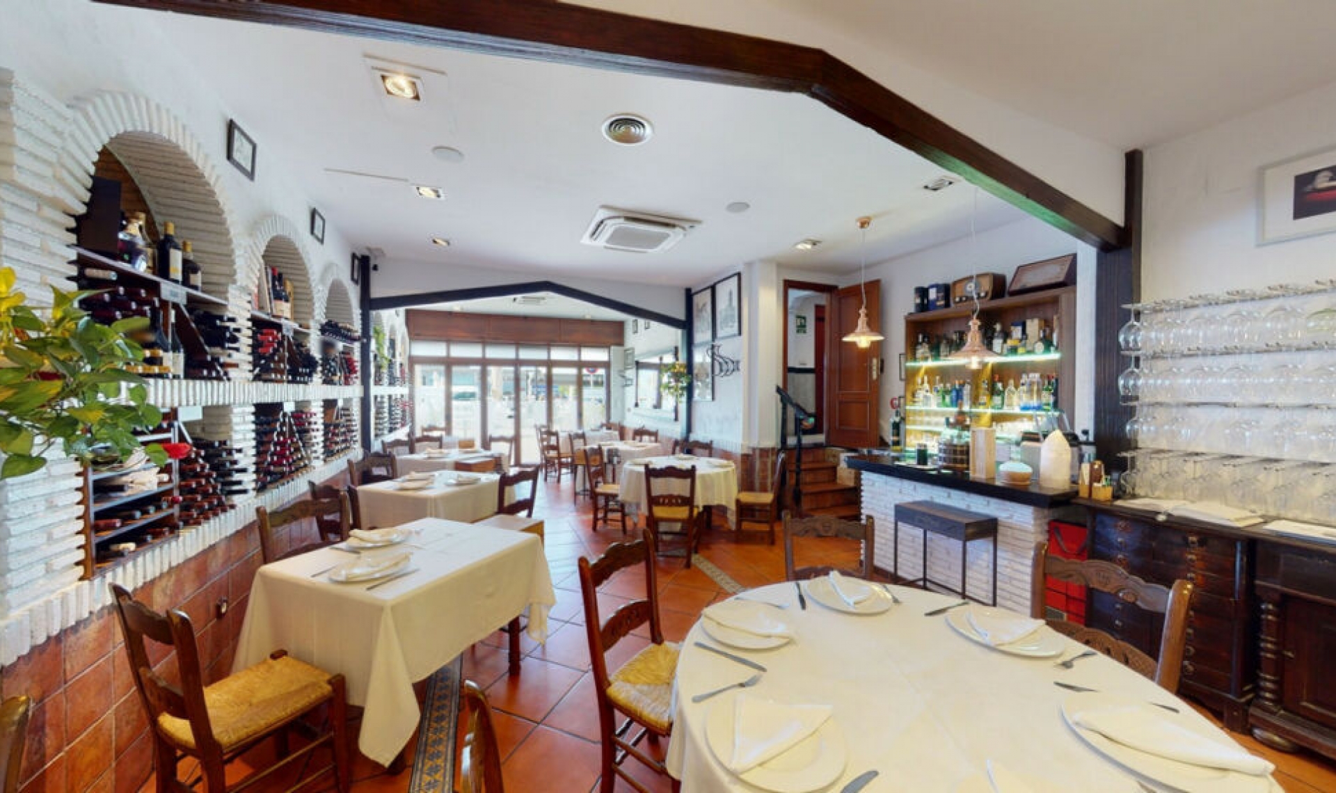 Resale - House -
Caleta de Vélez