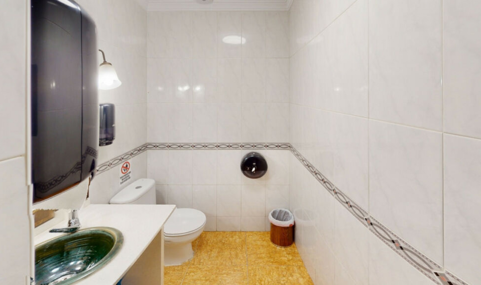 Resale - House -
Caleta de Vélez