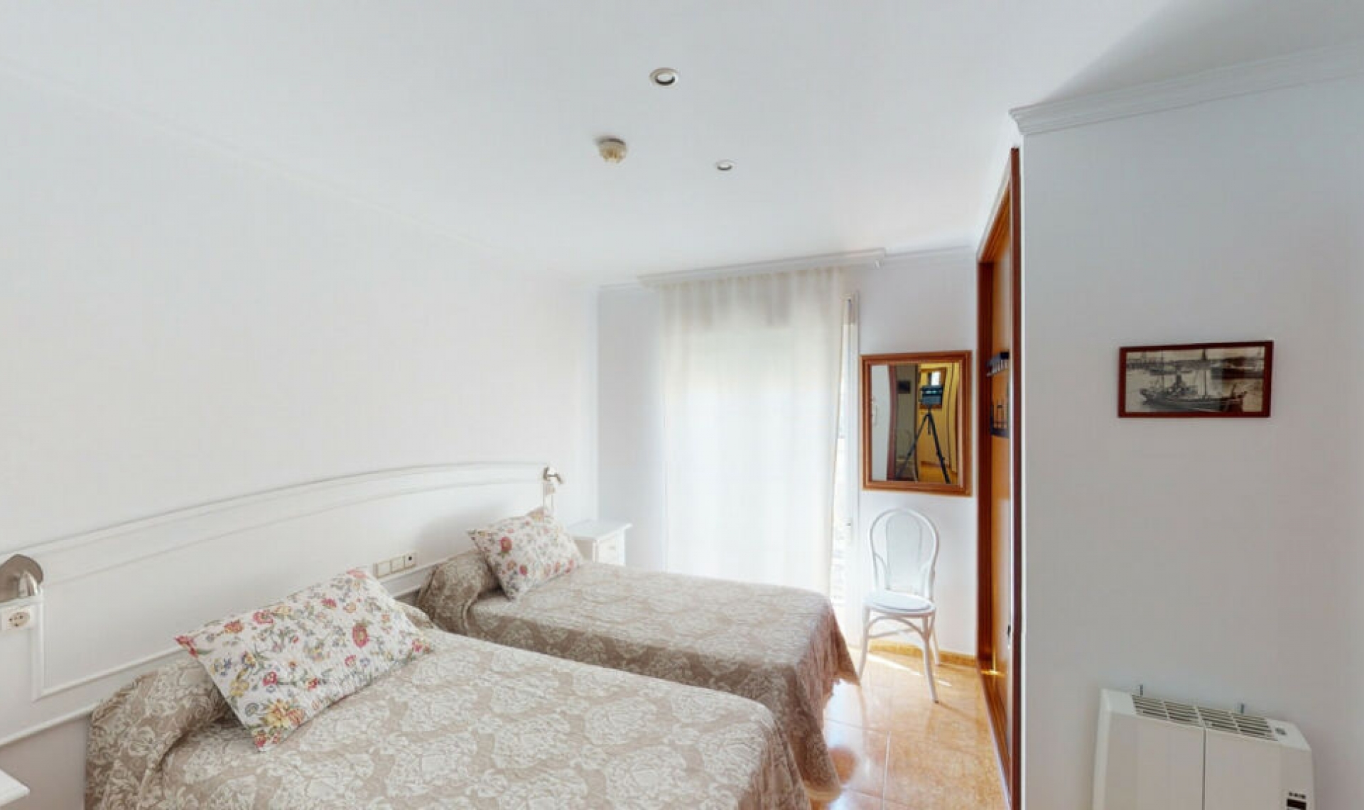 Resale - House -
Caleta de Vélez