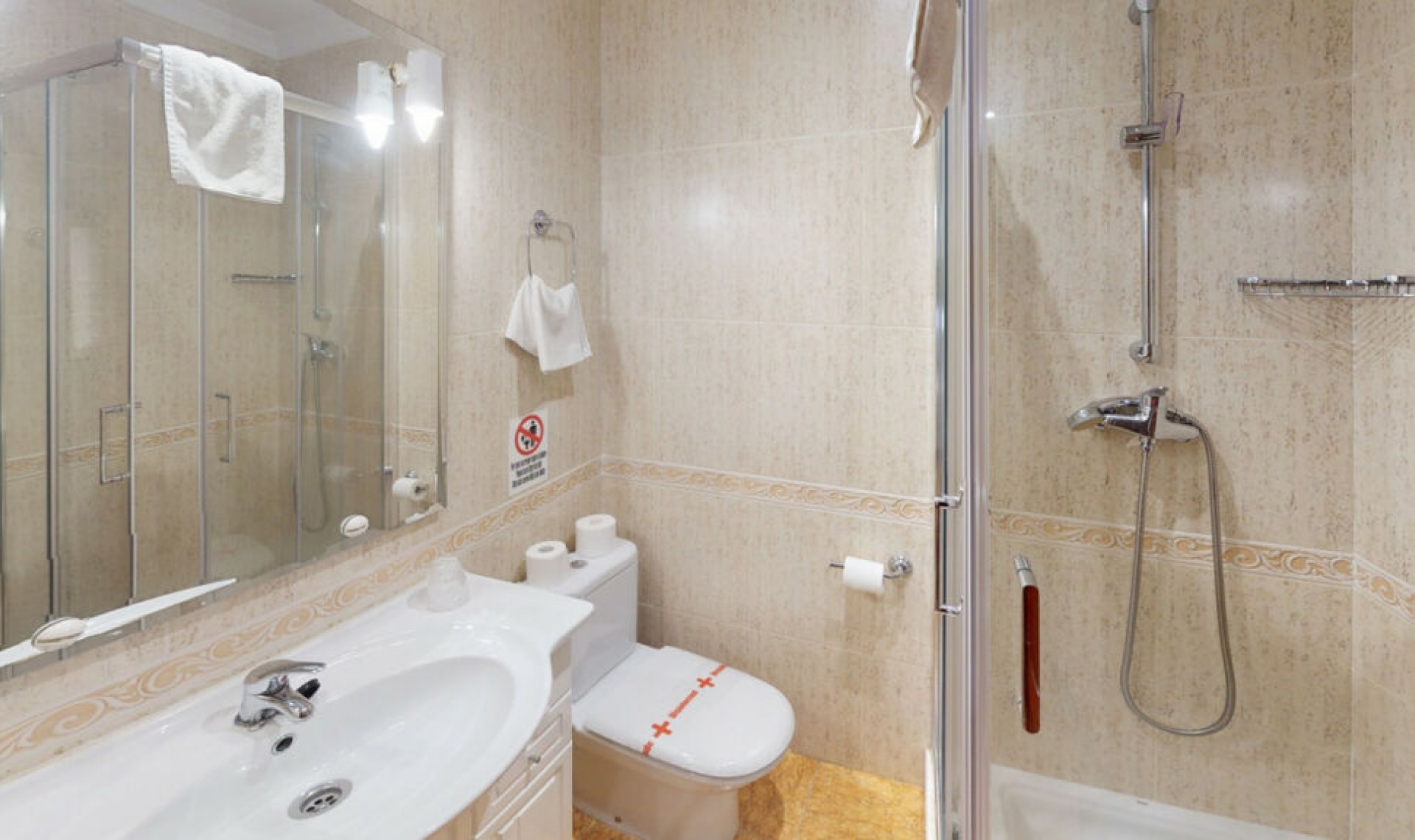 Resale - House -
Caleta de Vélez