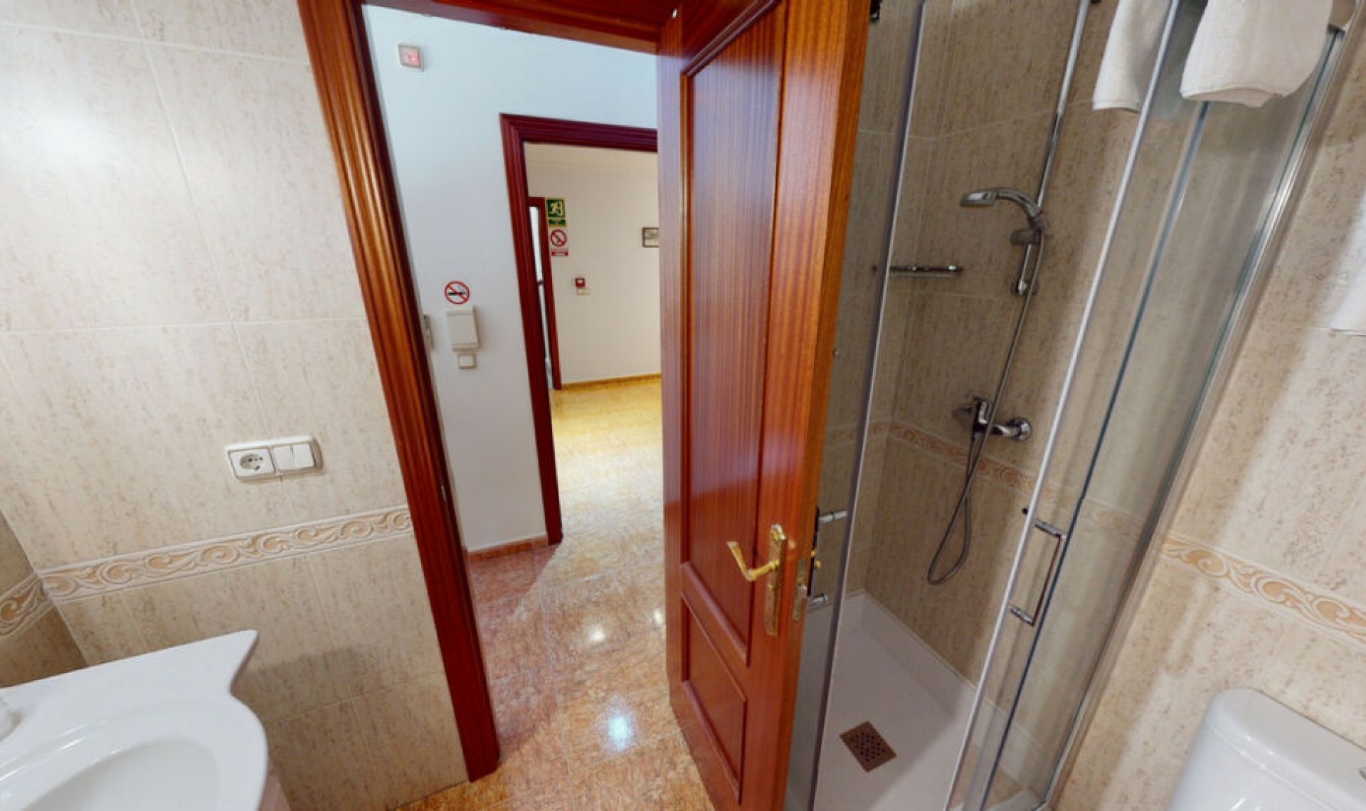 Resale - House -
Caleta de Vélez