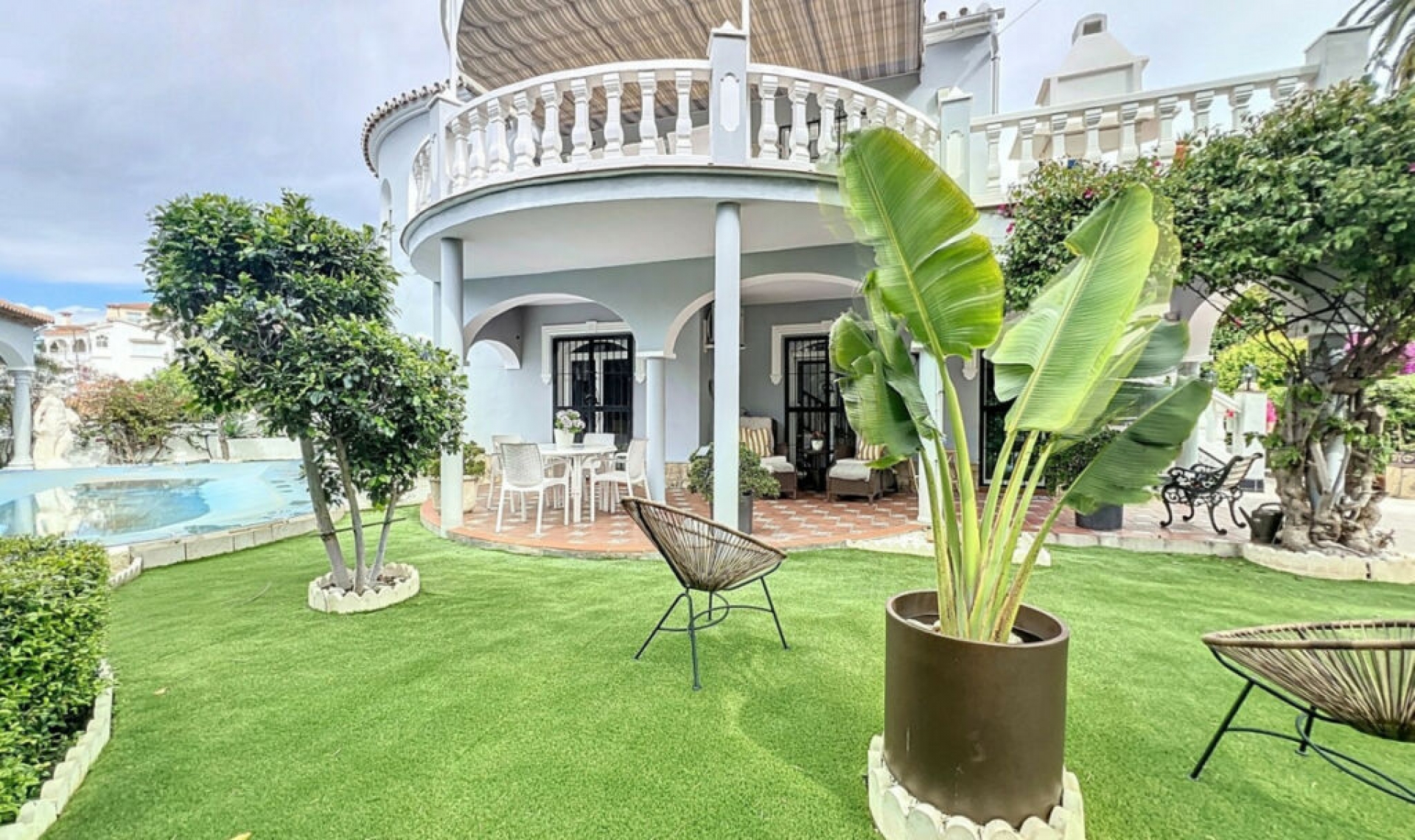 Resale - House -
Caleta de Vélez