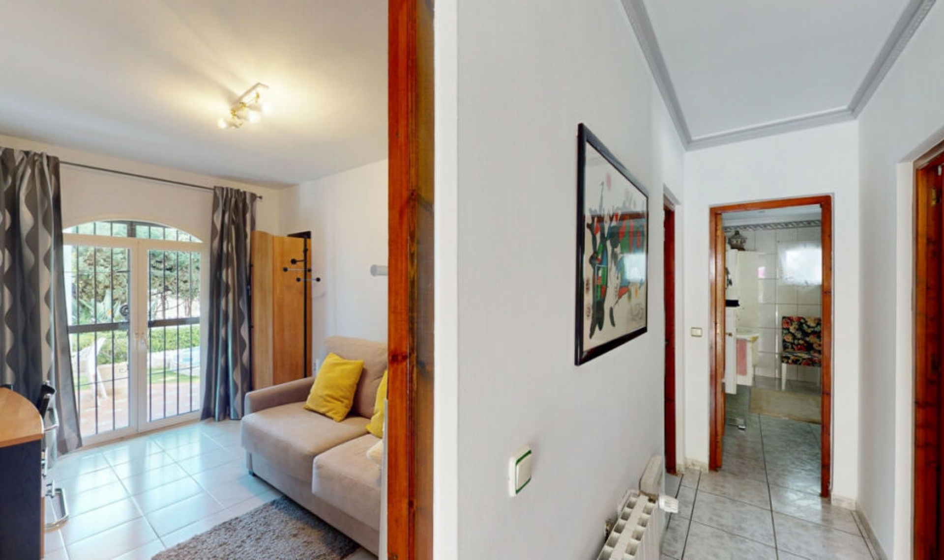 Resale - House -
Caleta de Vélez