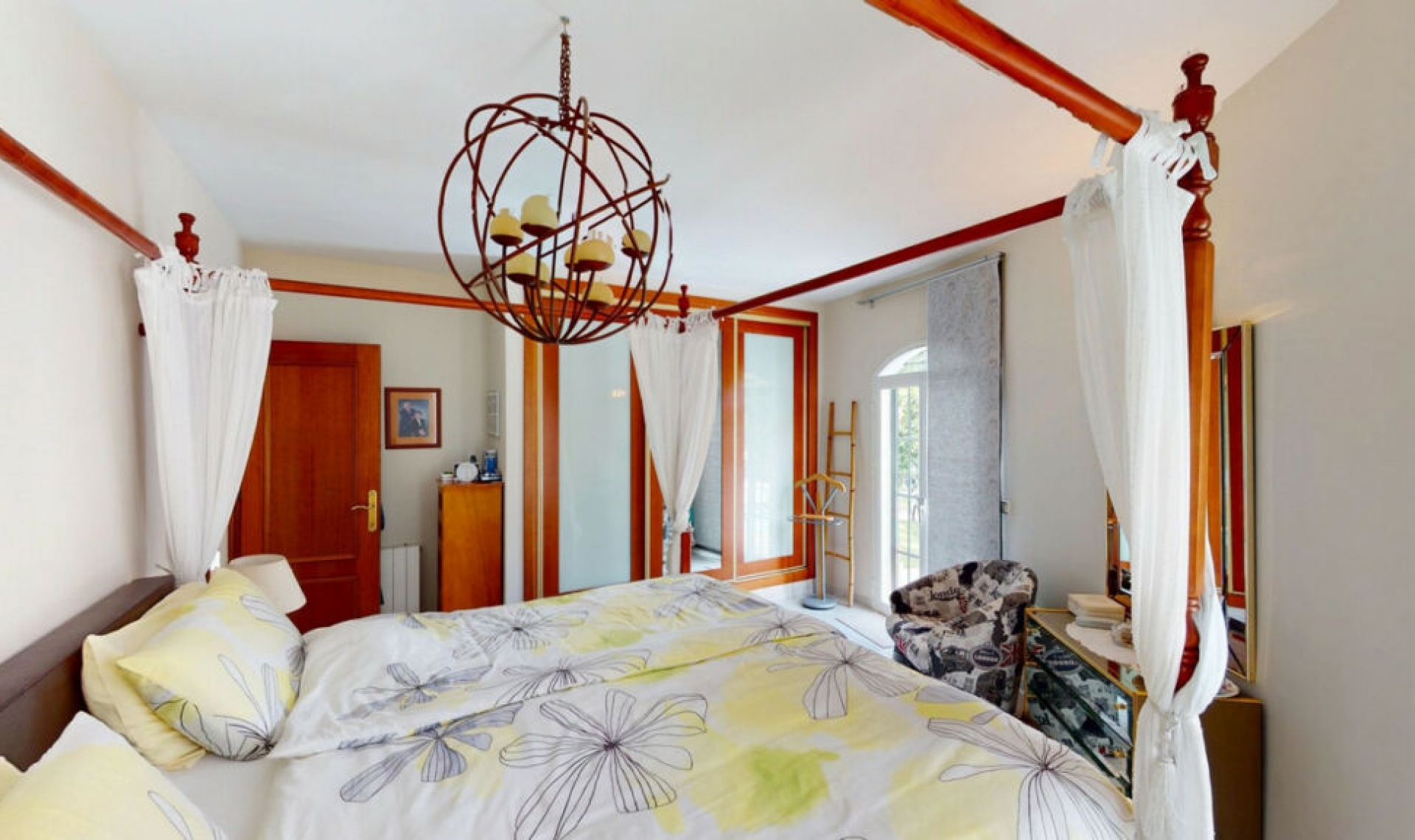 Resale - House -
Caleta de Vélez