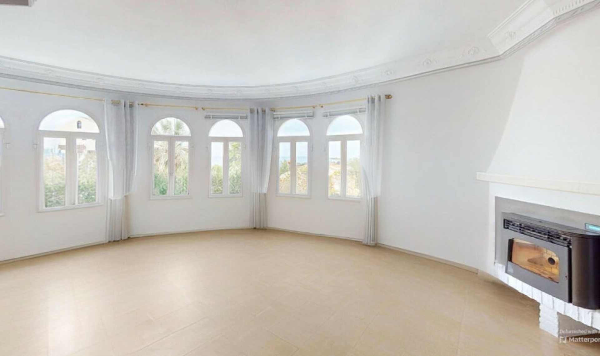 Resale - House -
Caleta de Vélez