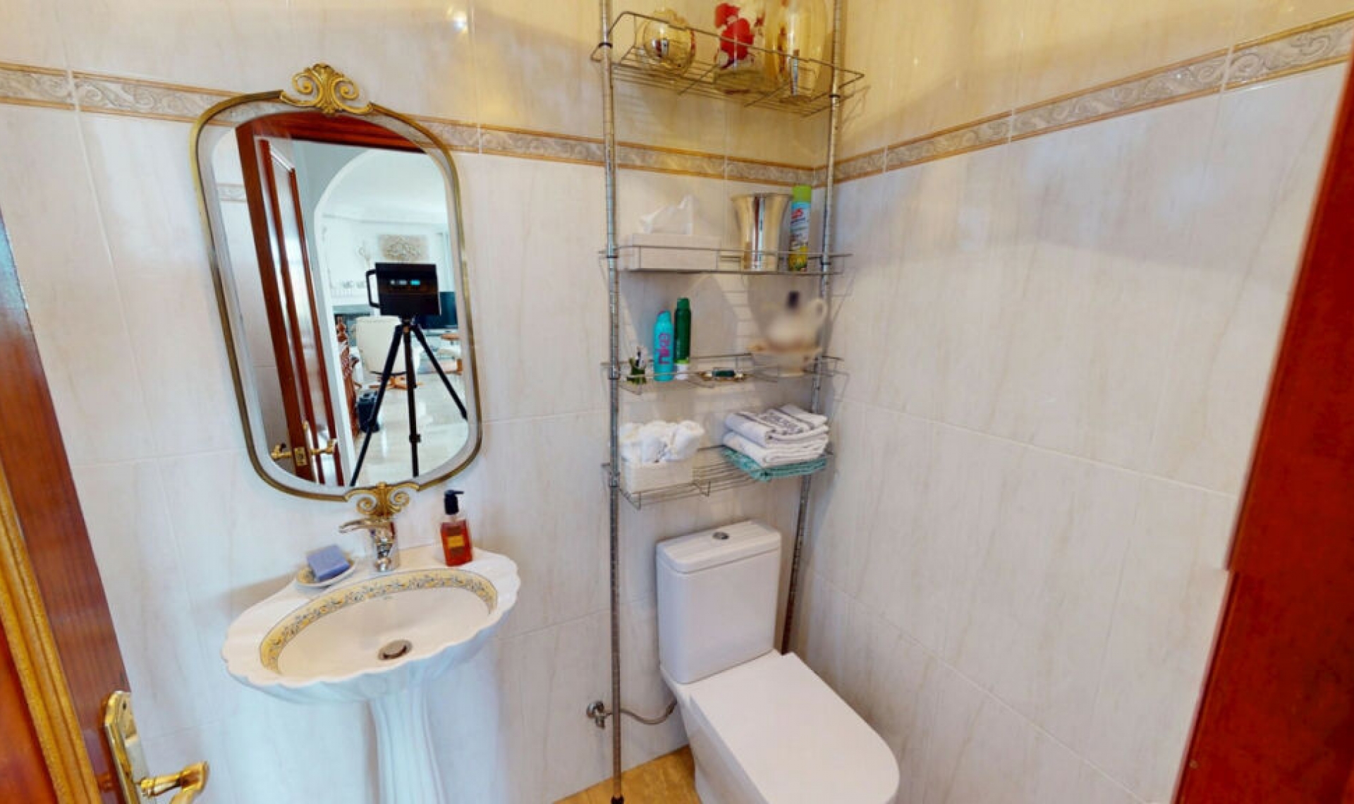 Resale - House -
Caleta de Vélez