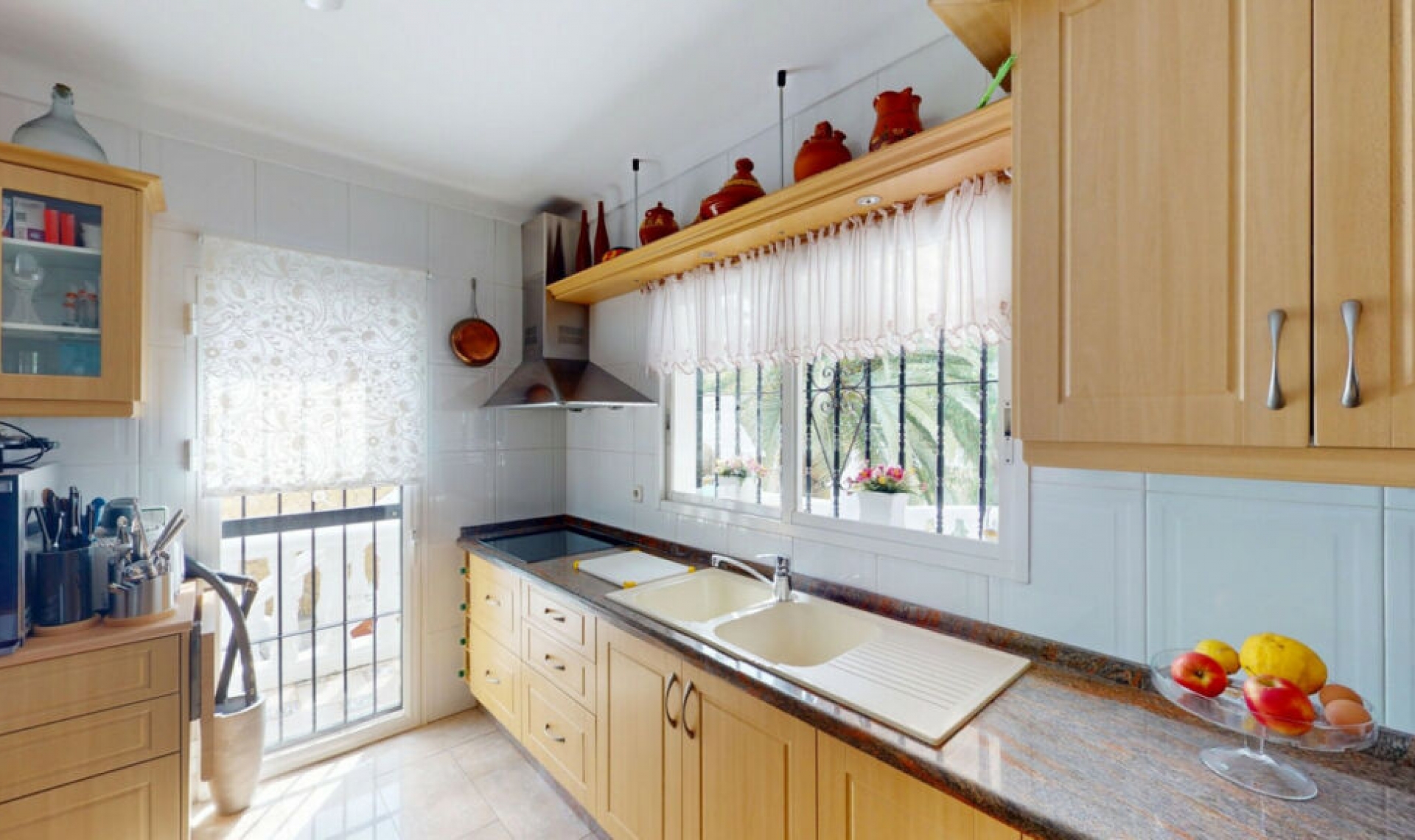 Resale - House -
Caleta de Vélez