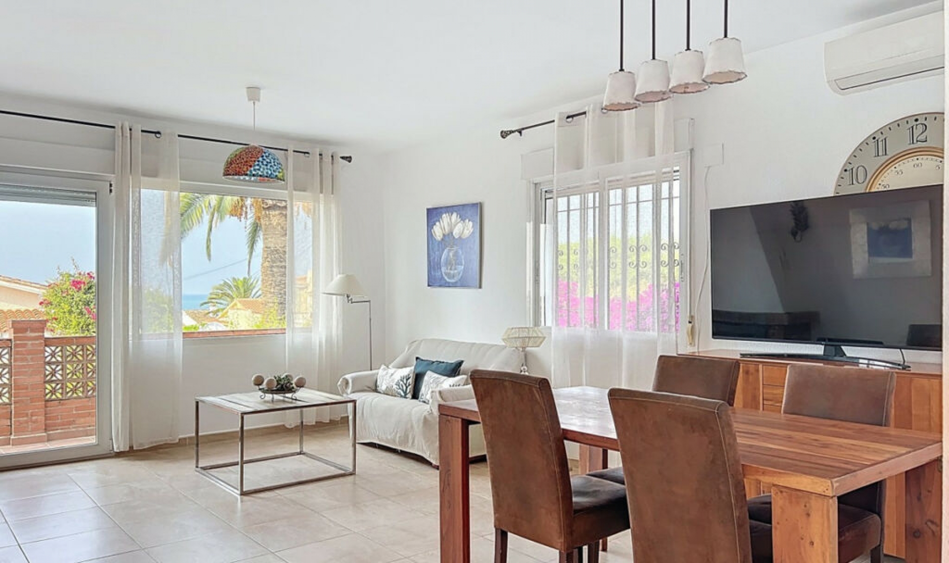 Resale - House -
Caleta de Vélez