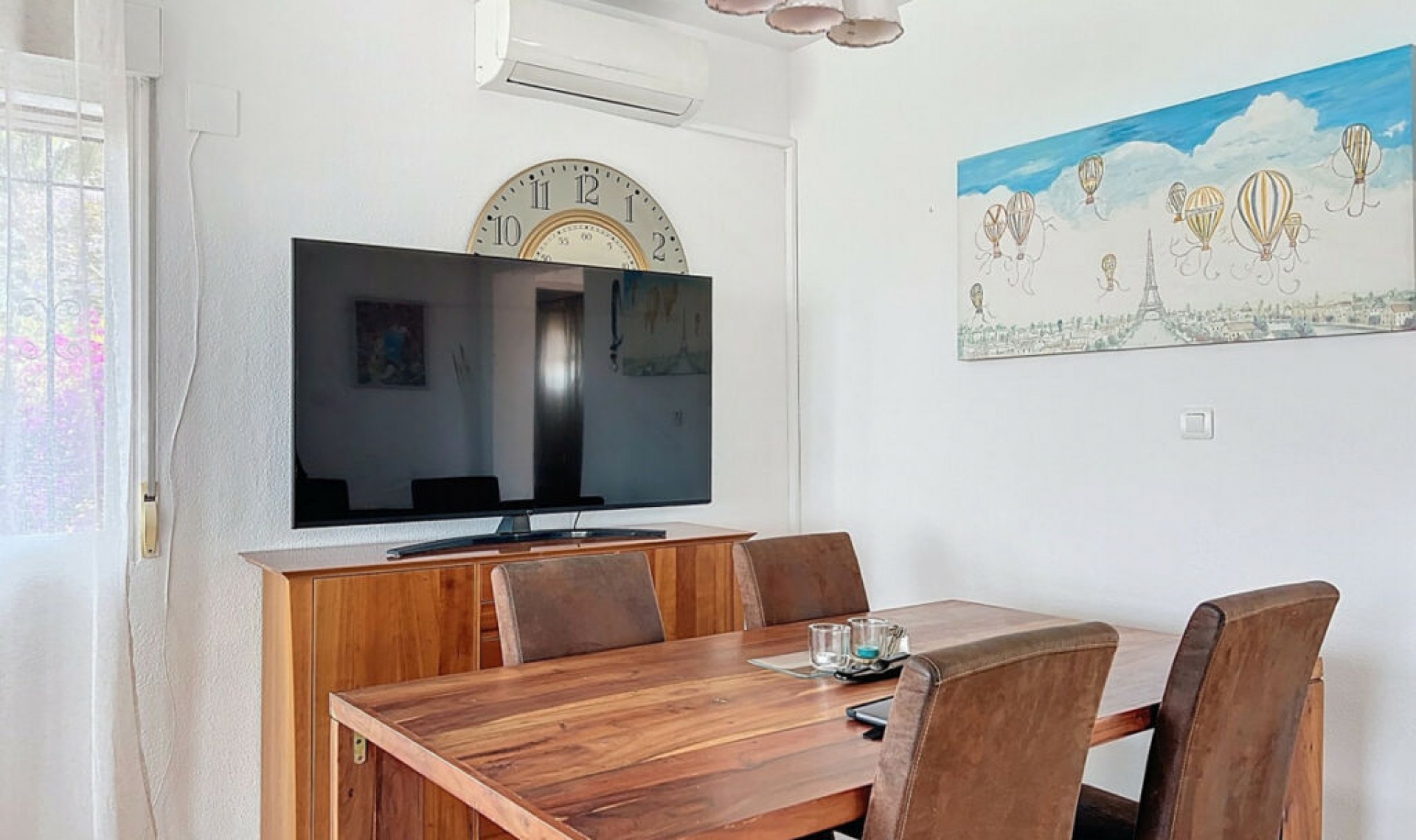 Resale - House -
Caleta de Vélez