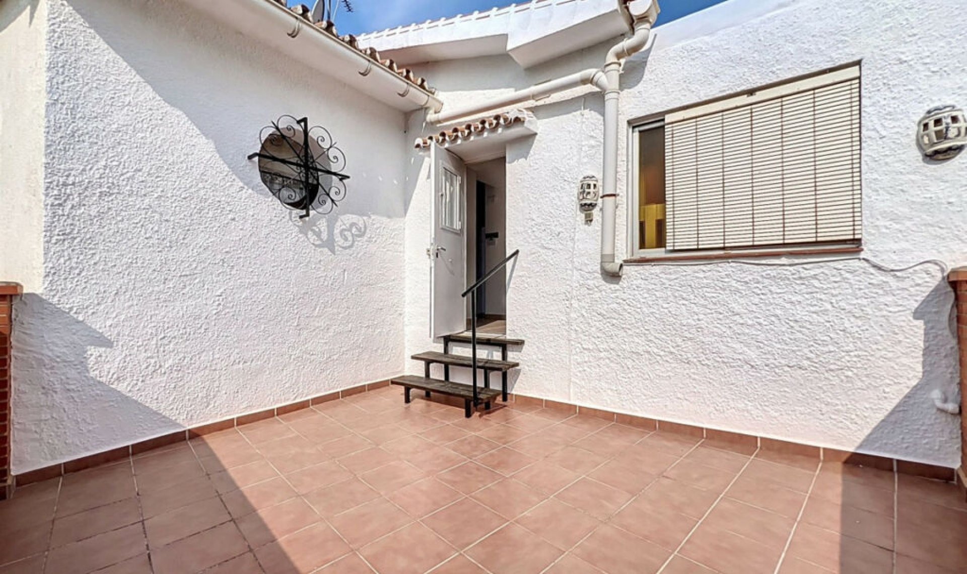 Resale - House -
Caleta de Vélez