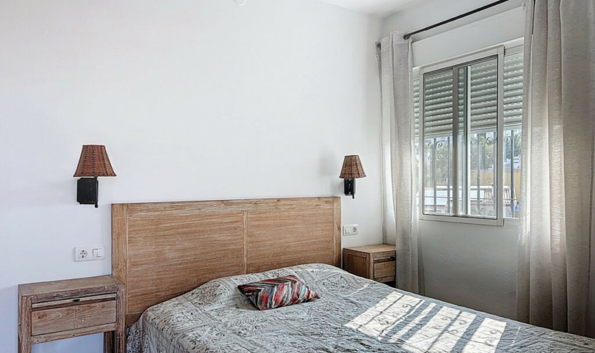 Resale - House -
Caleta de Vélez