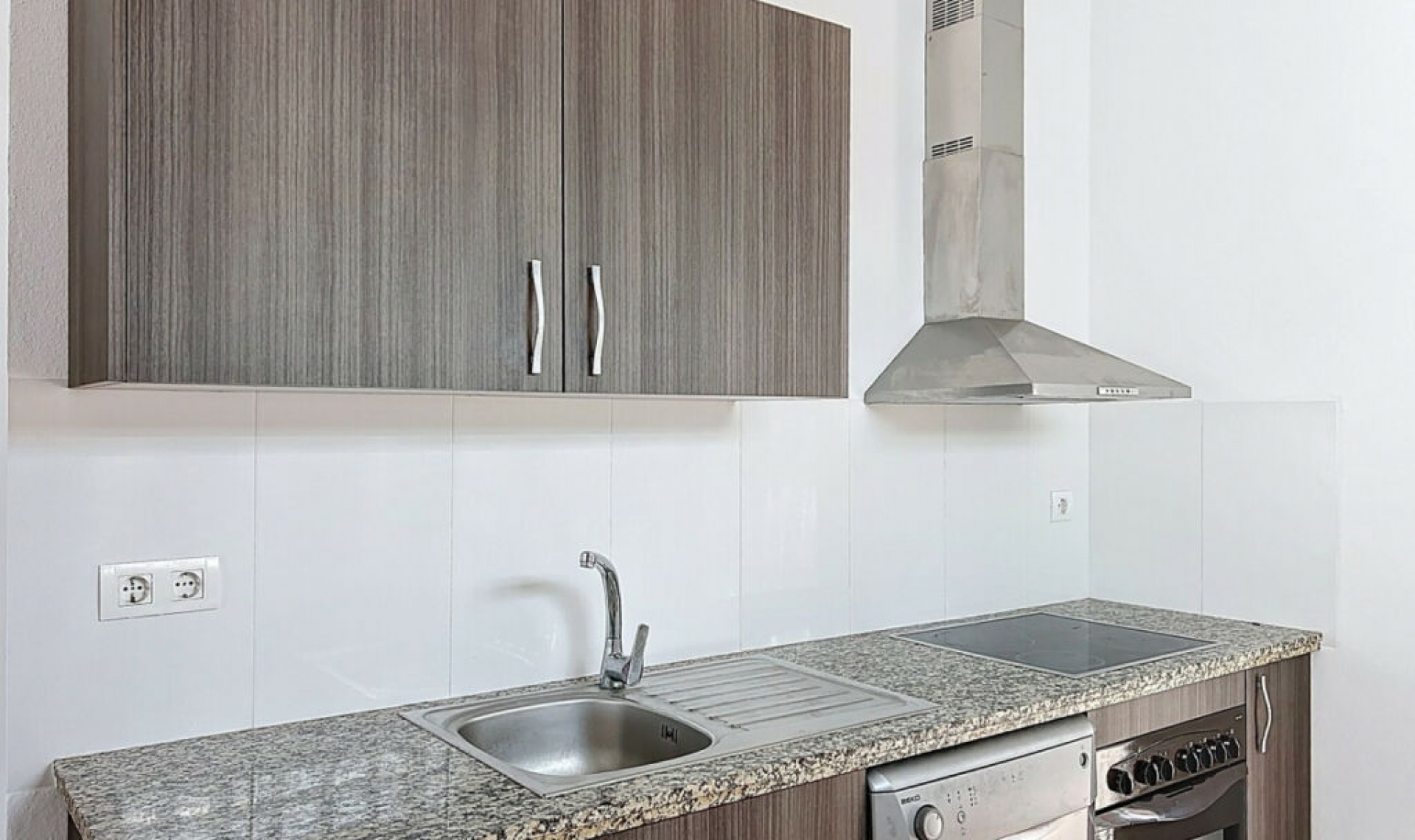 Resale - House -
Caleta de Vélez