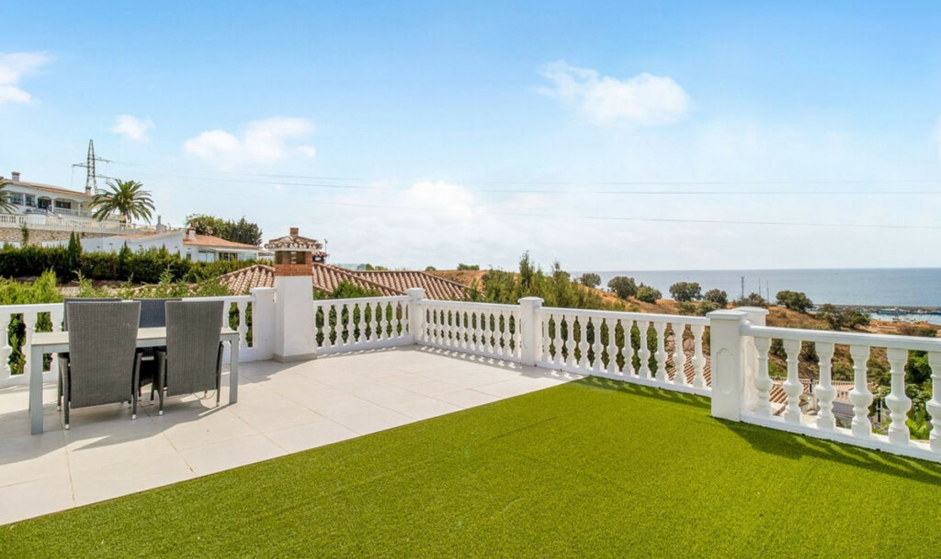 Resale - House -
Caleta de Vélez