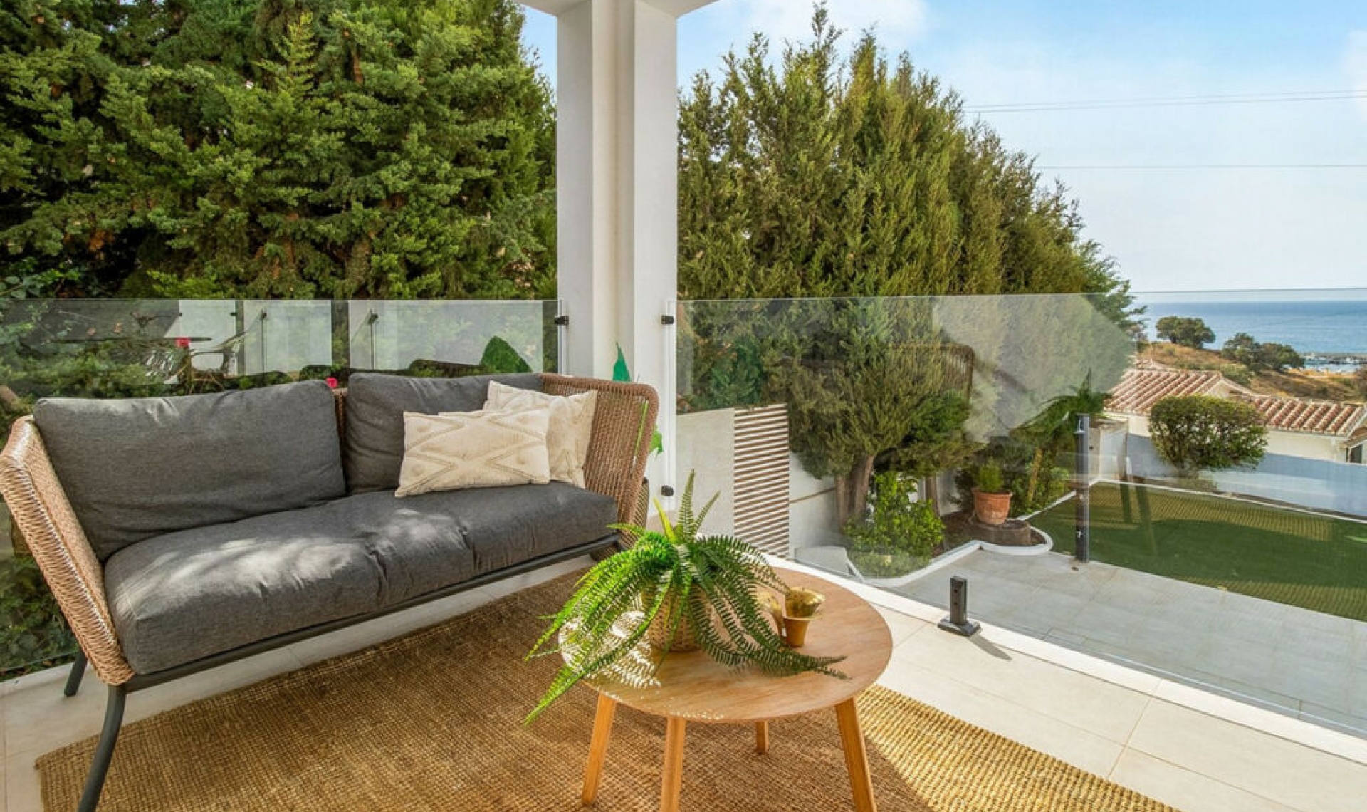 Resale - House -
Caleta de Vélez