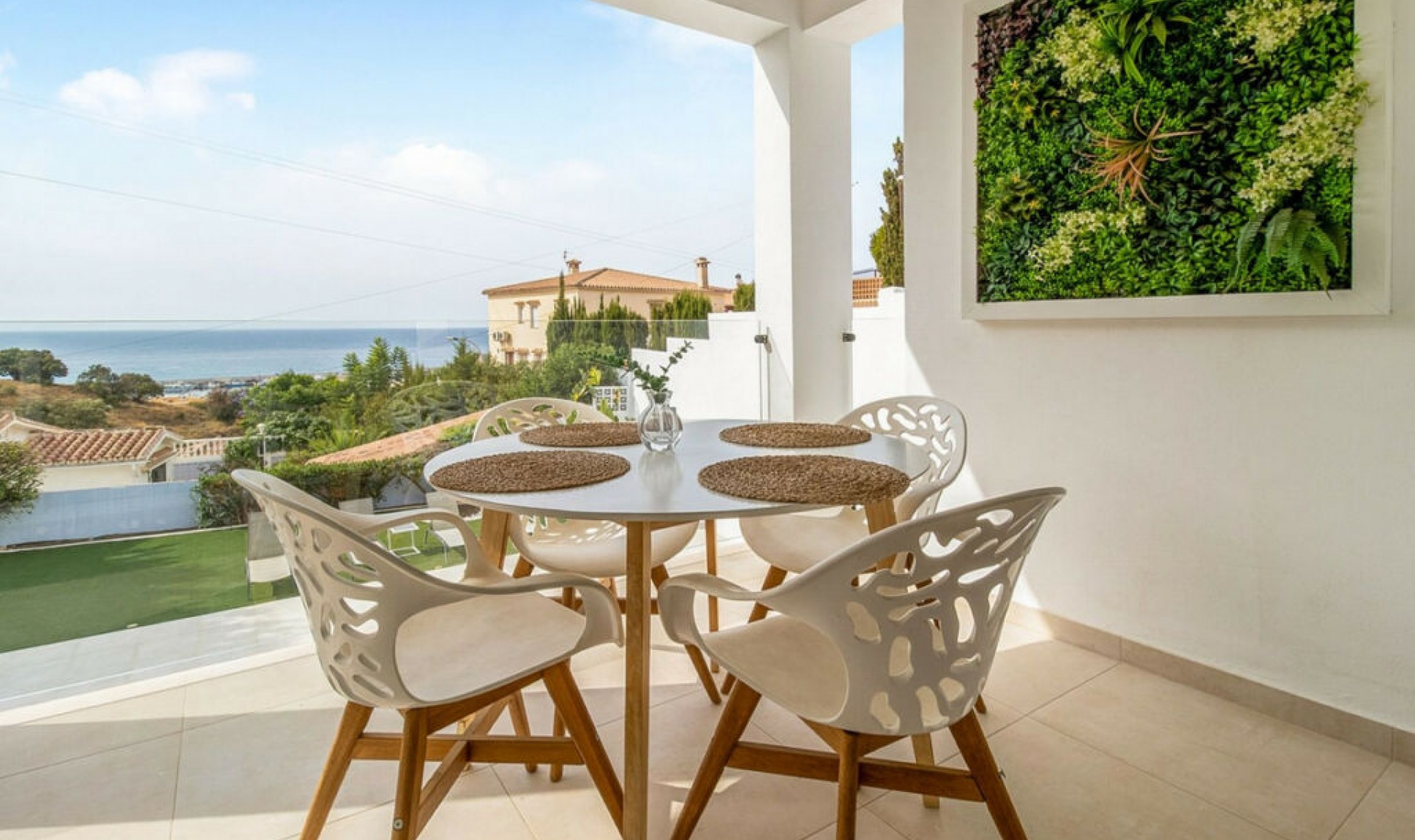 Resale - House -
Caleta de Vélez