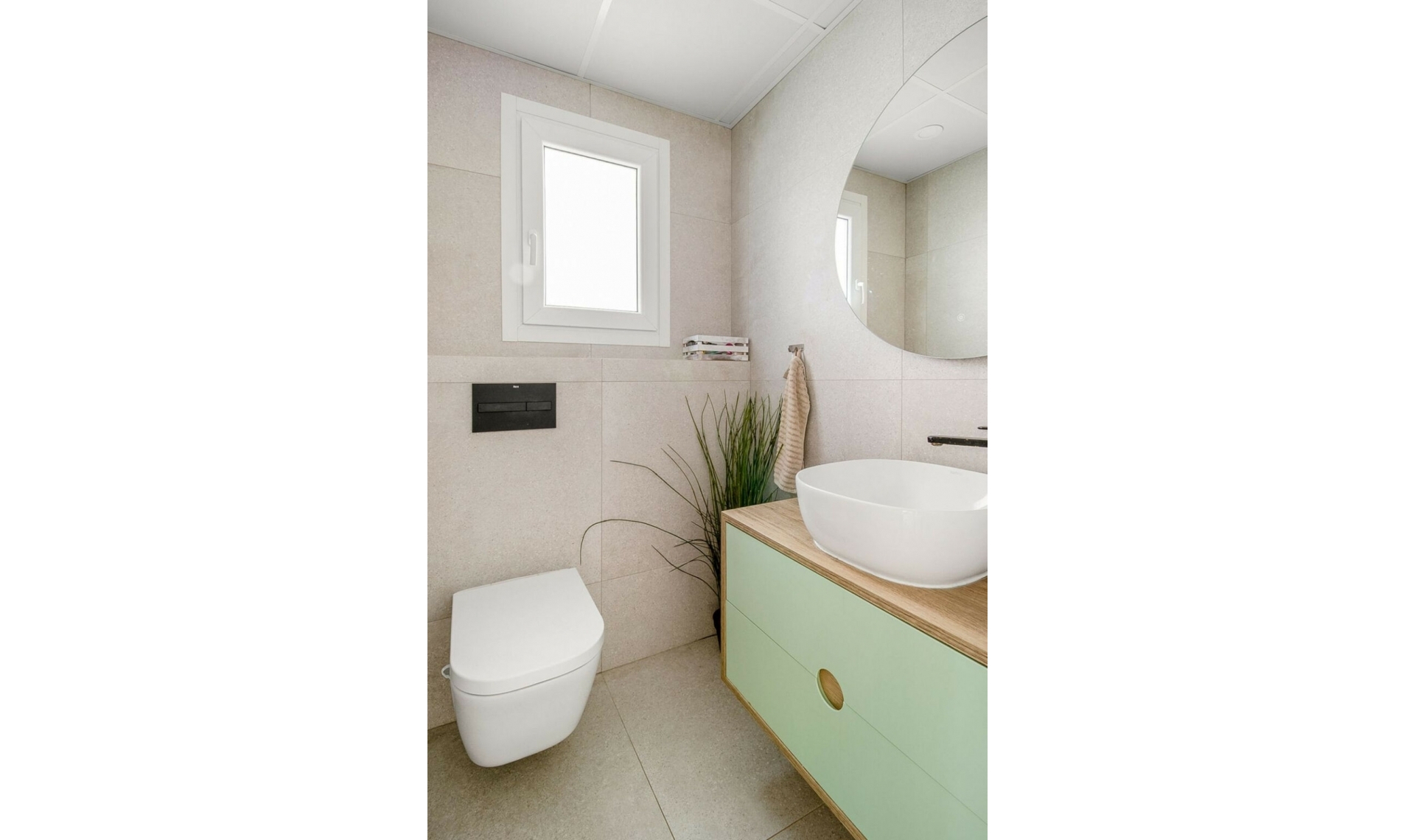 Resale - House -
Caleta de Vélez