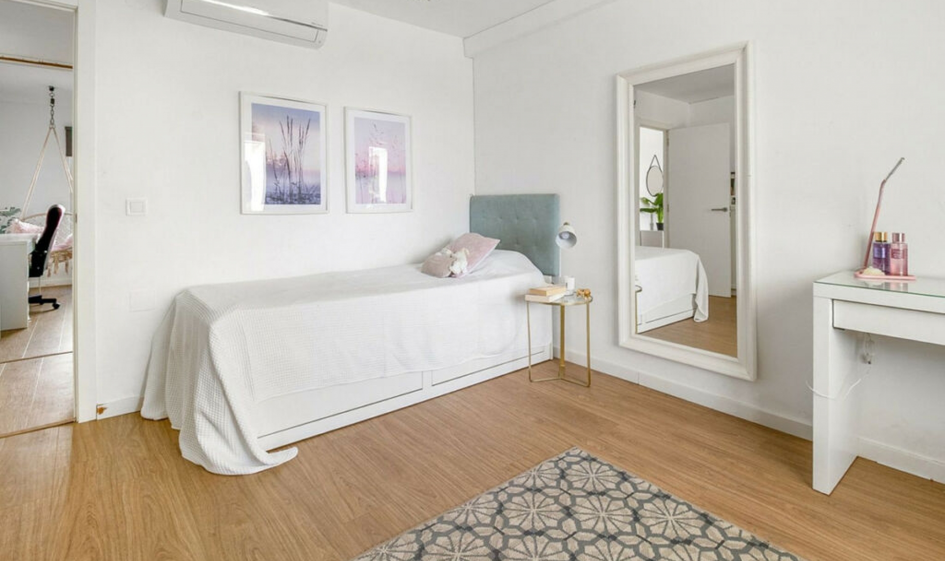 Resale - House -
Caleta de Vélez