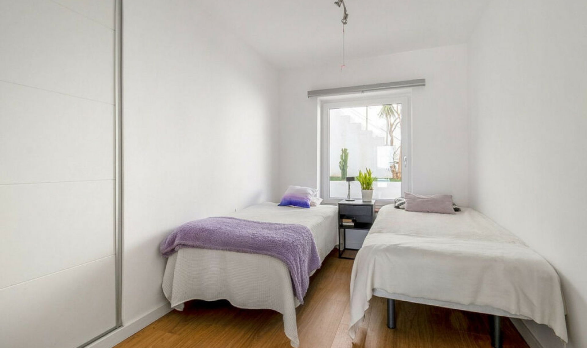 Resale - House -
Caleta de Vélez