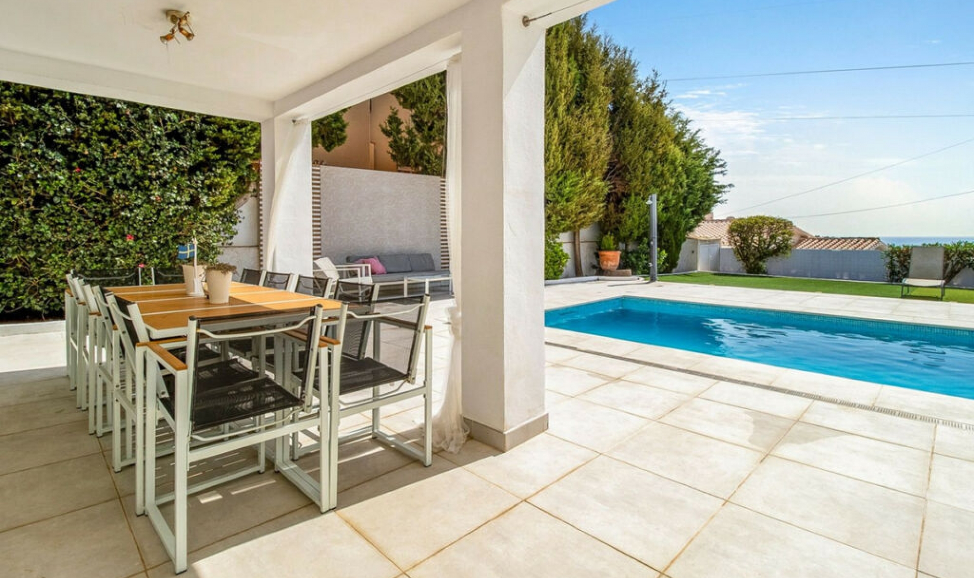 Resale - House -
Caleta de Vélez