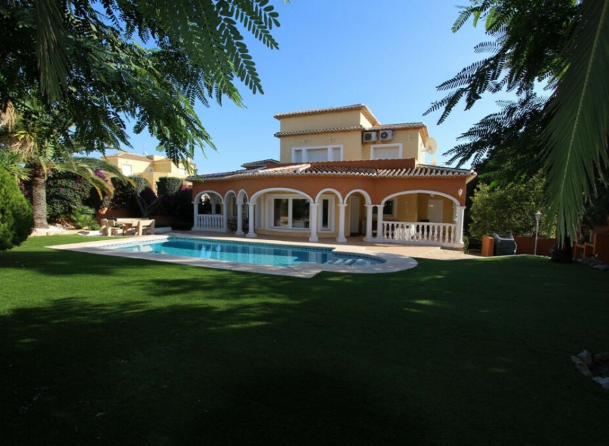 Resale - House -
Calpe