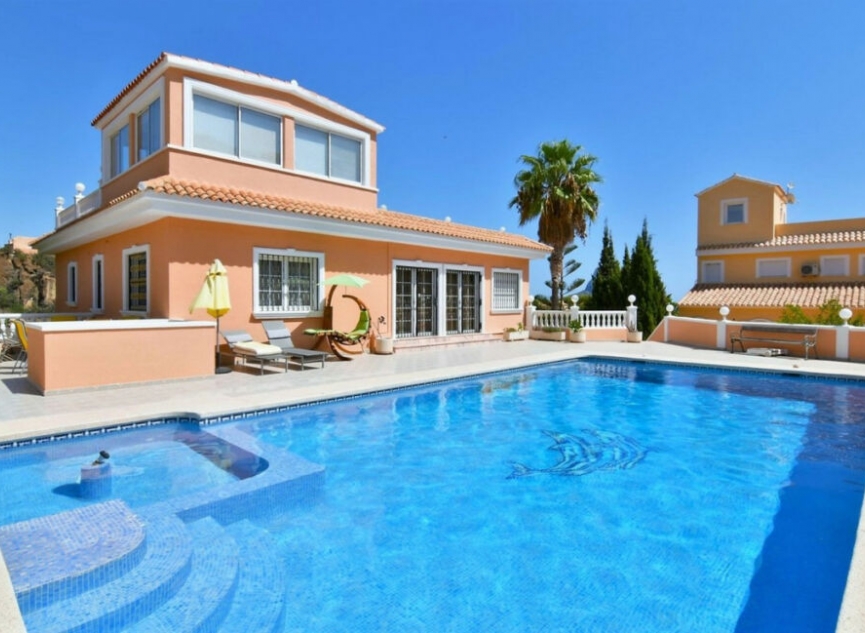 Resale - House -
Calpe