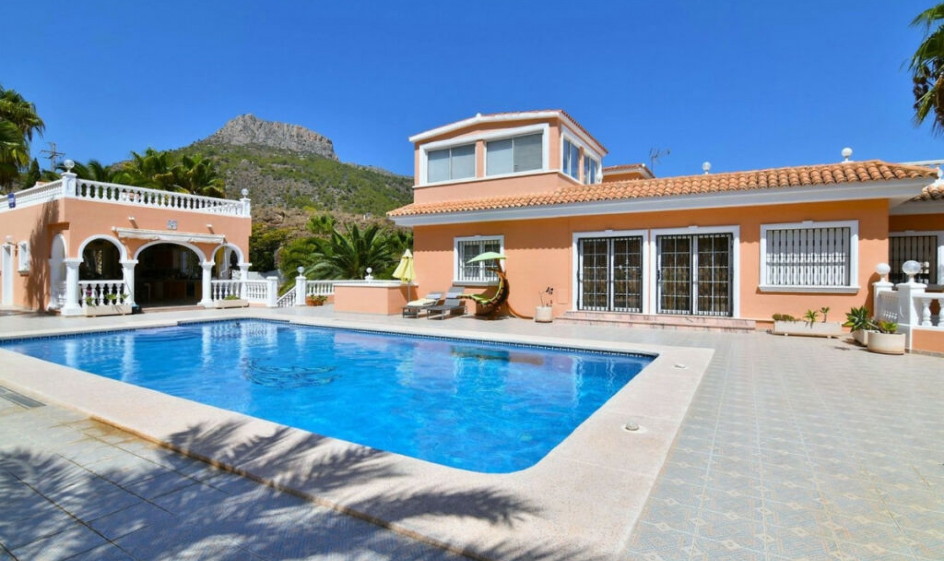 Resale - House -
Calpe