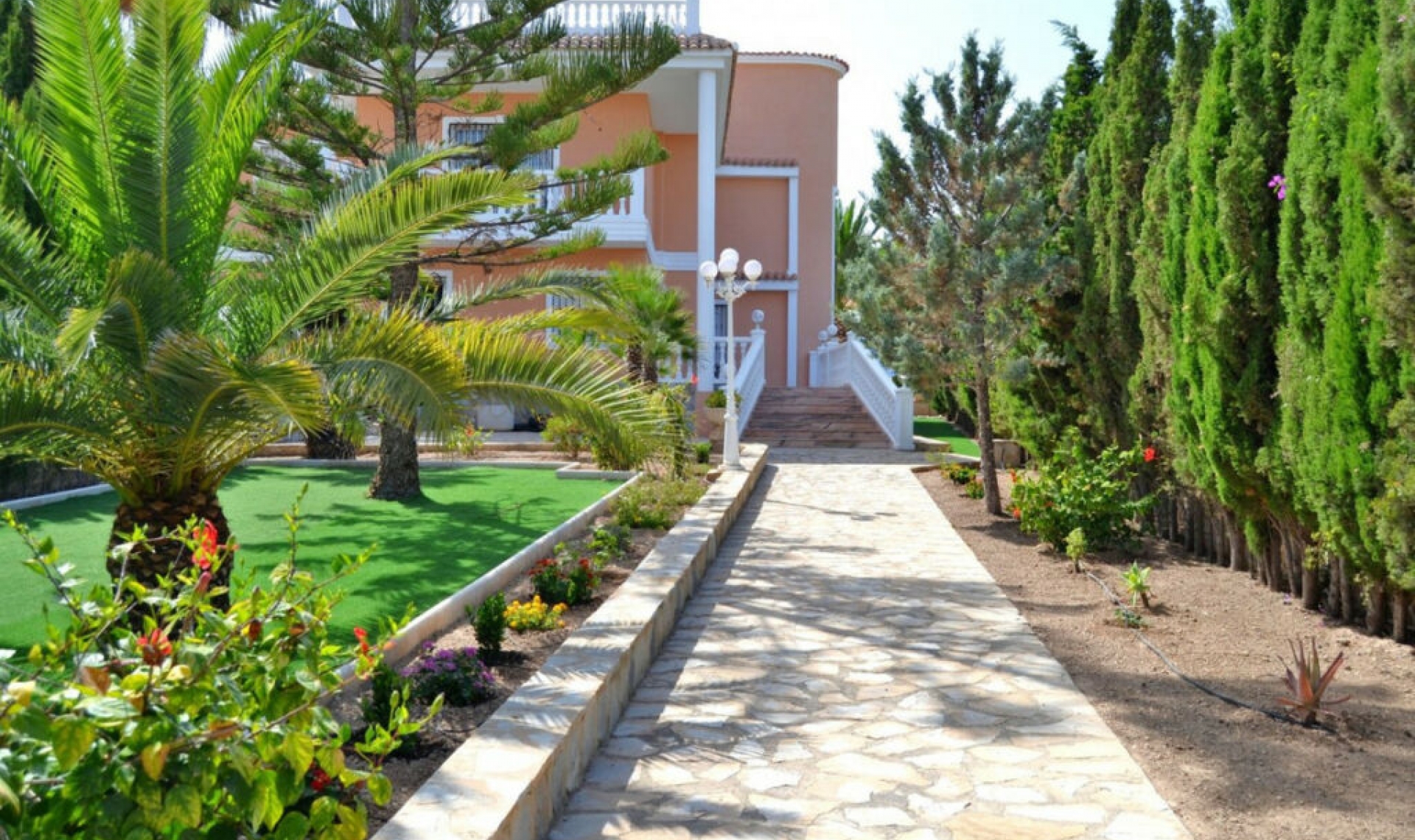 Resale - House -
Calpe