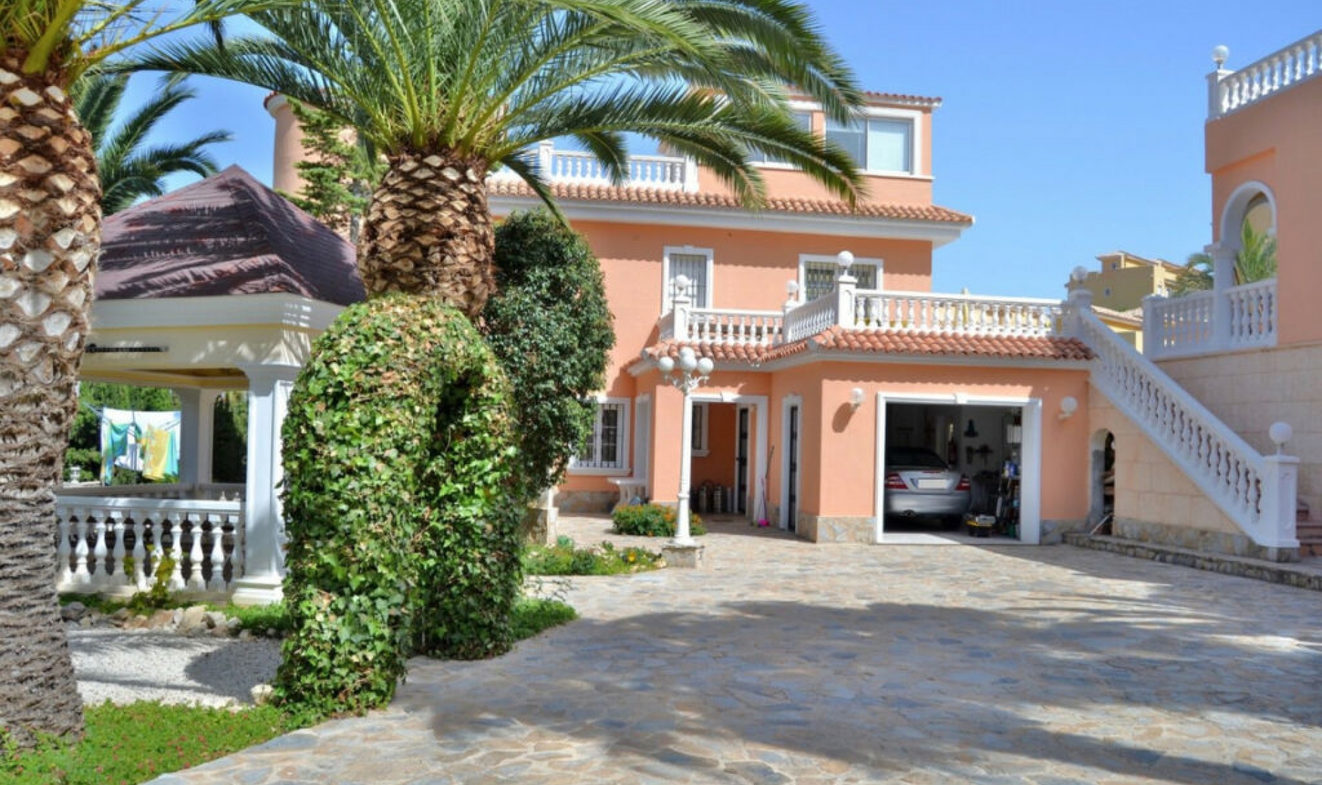 Resale - House -
Calpe