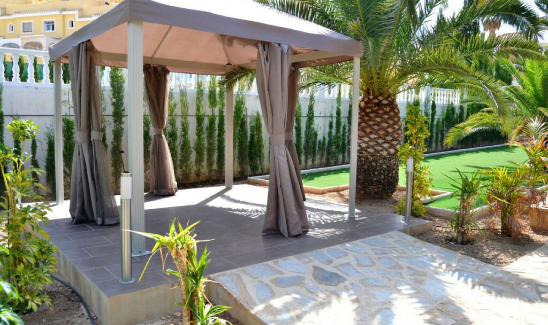 Resale - House -
Calpe