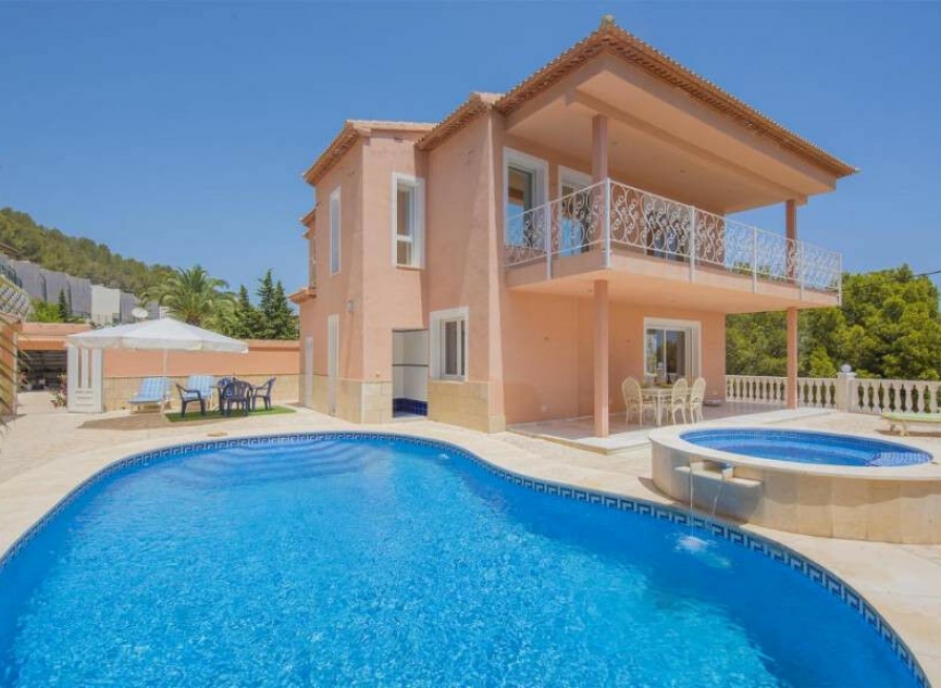 Resale - House -
Calpe