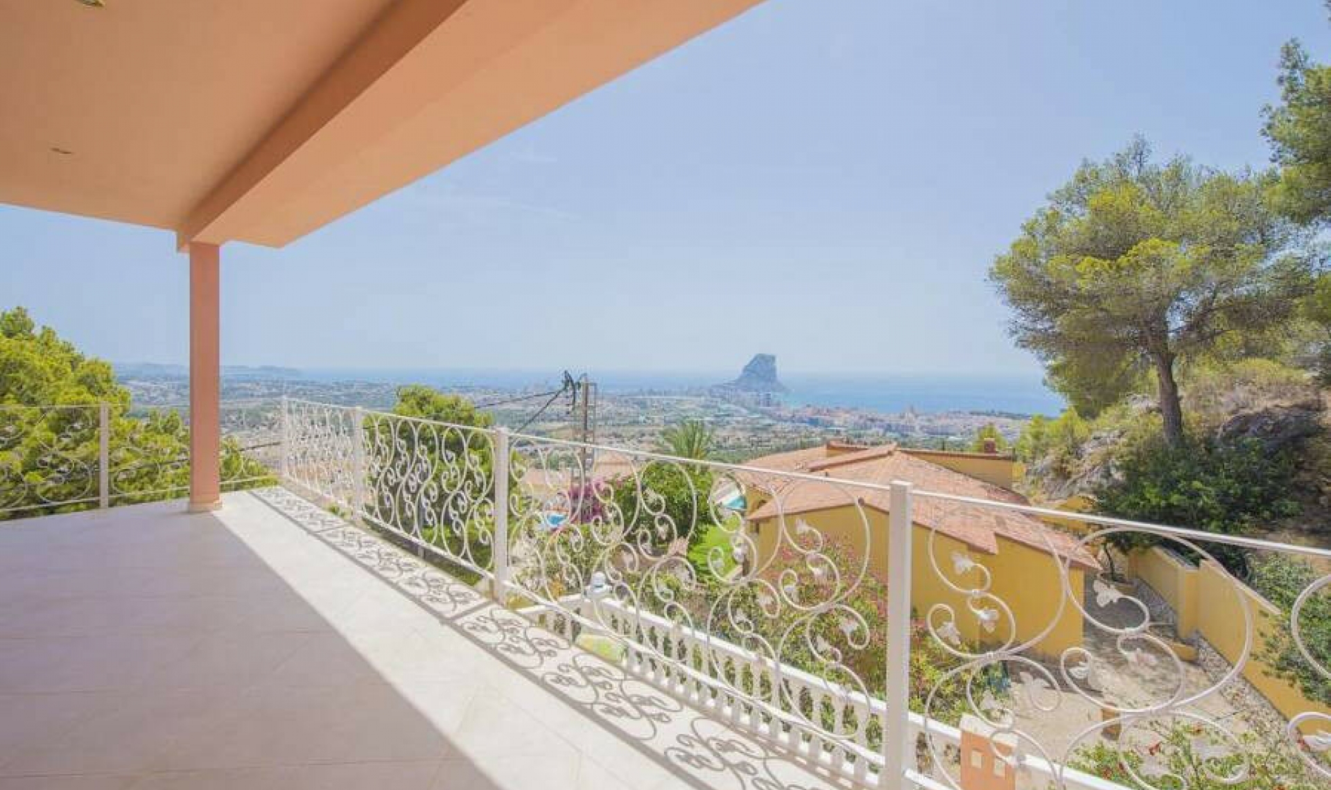Resale - House -
Calpe