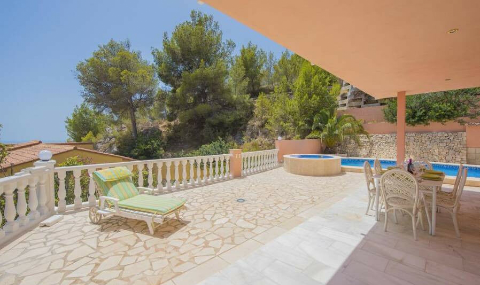 Resale - House -
Calpe