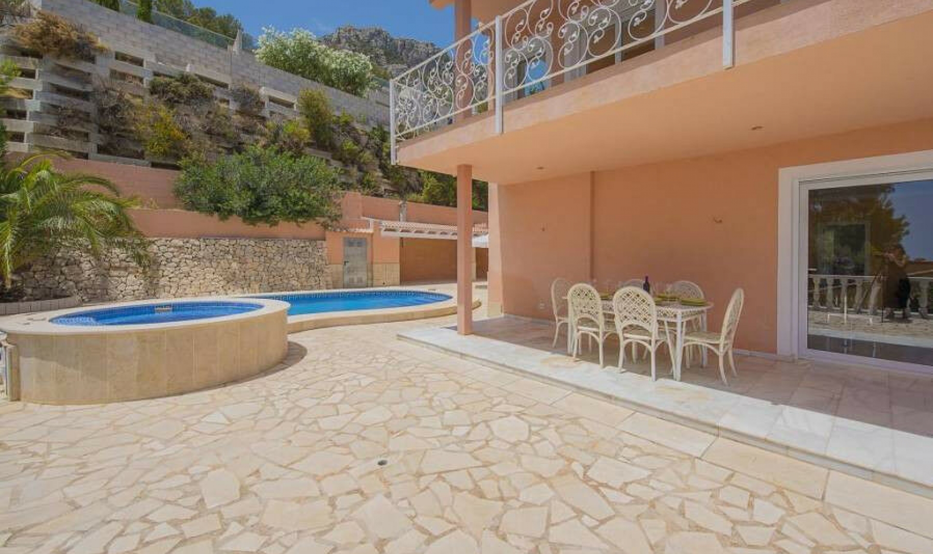 Resale - House -
Calpe