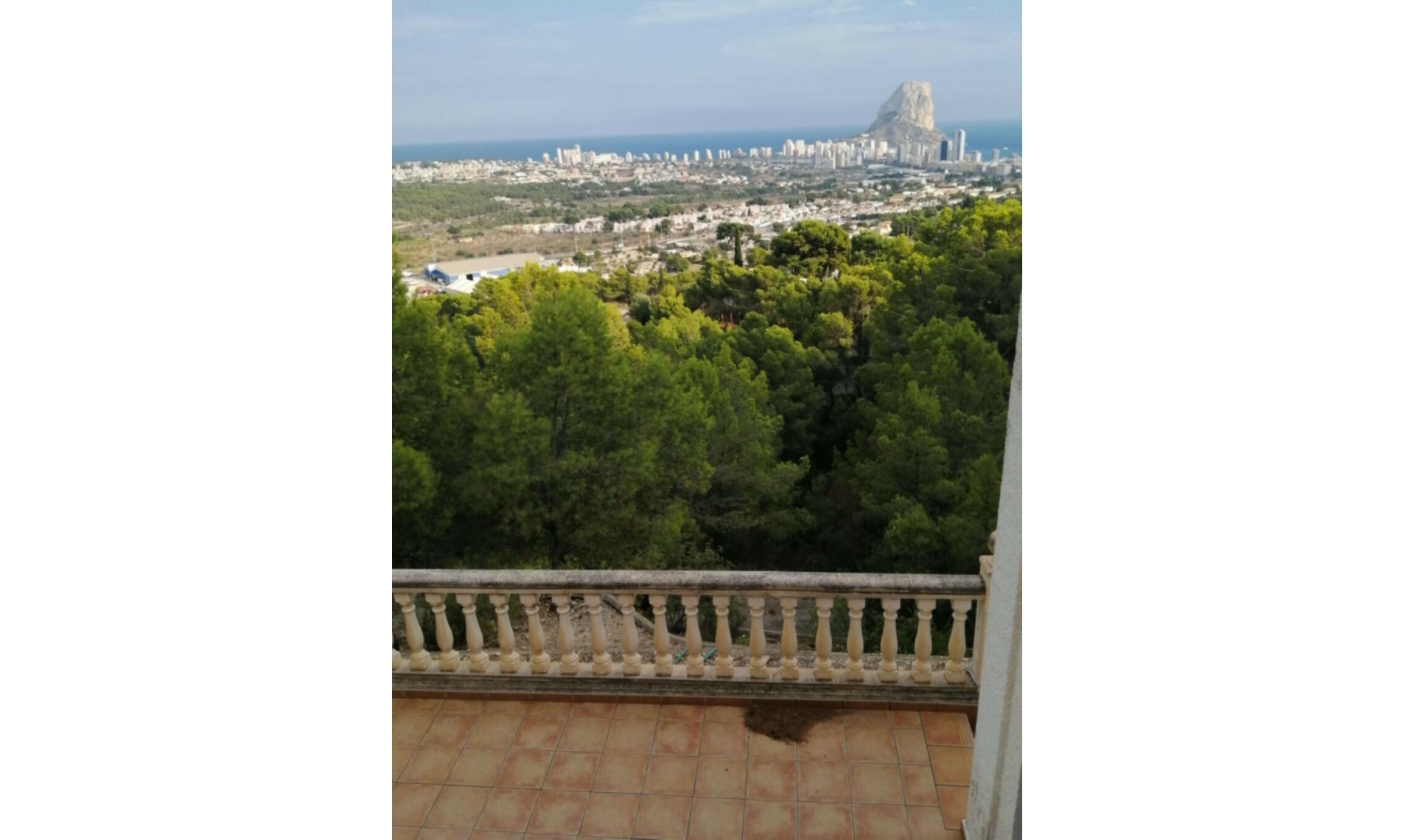 Resale - House -
Calpe