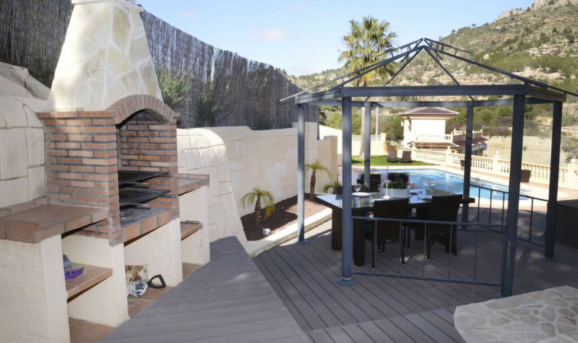 Resale - House -
Calpe