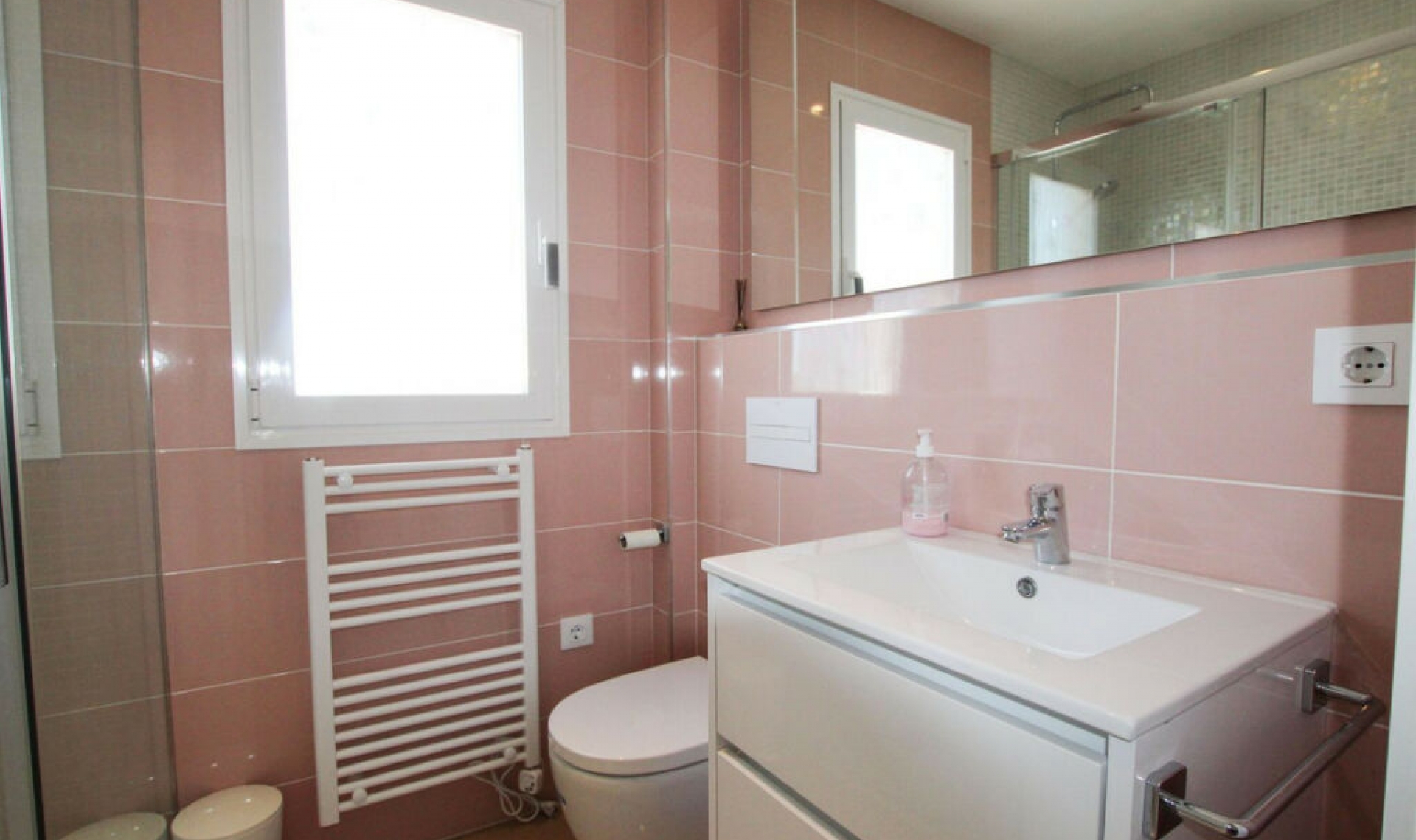 Resale - House -
Calpe