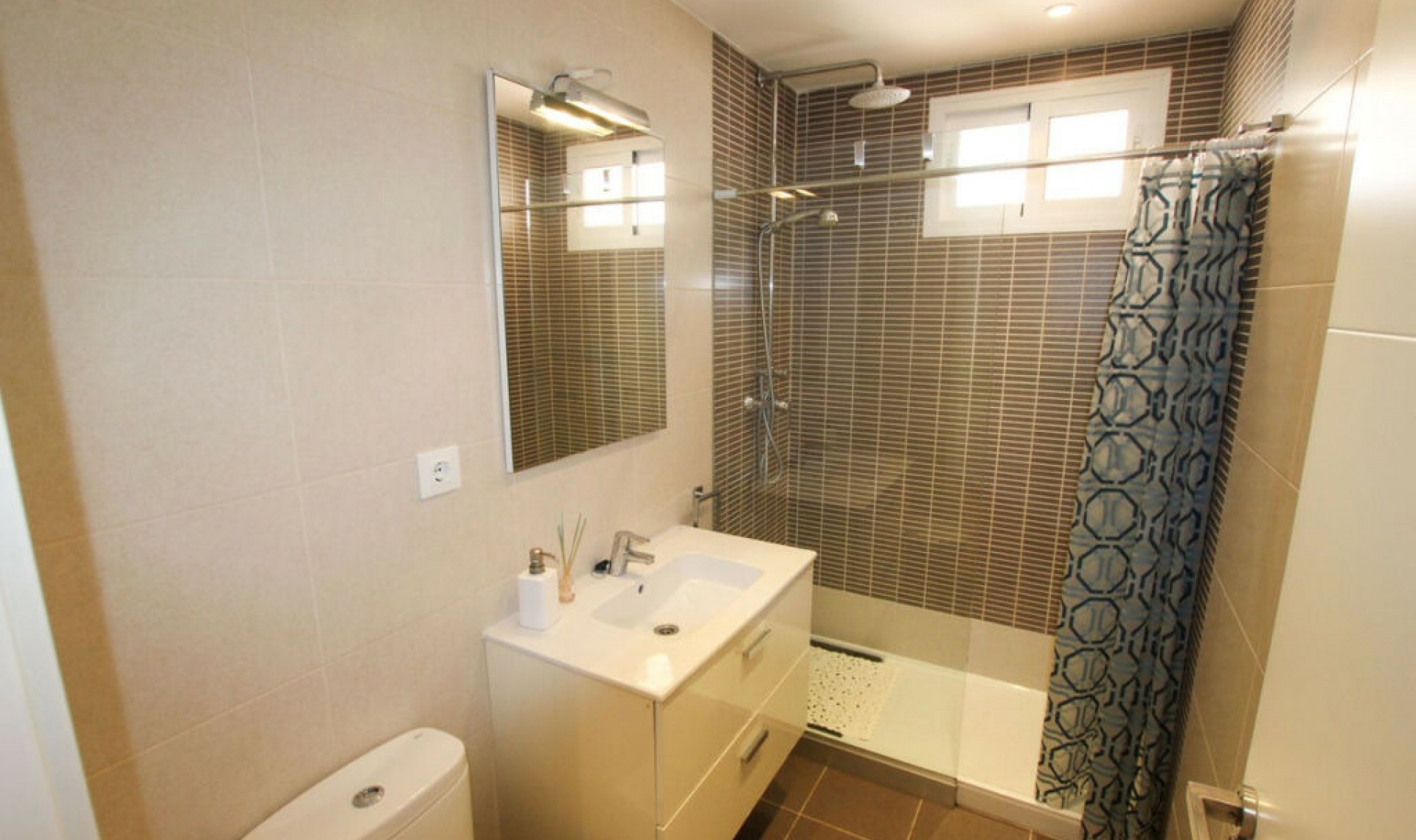 Resale - House -
Calpe