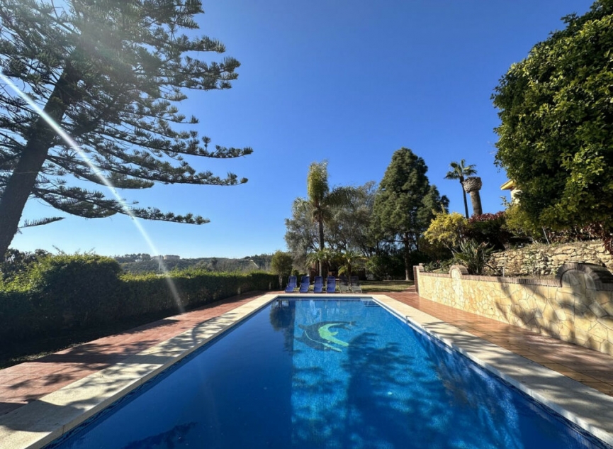 Resale - House -
Campo Mijas
