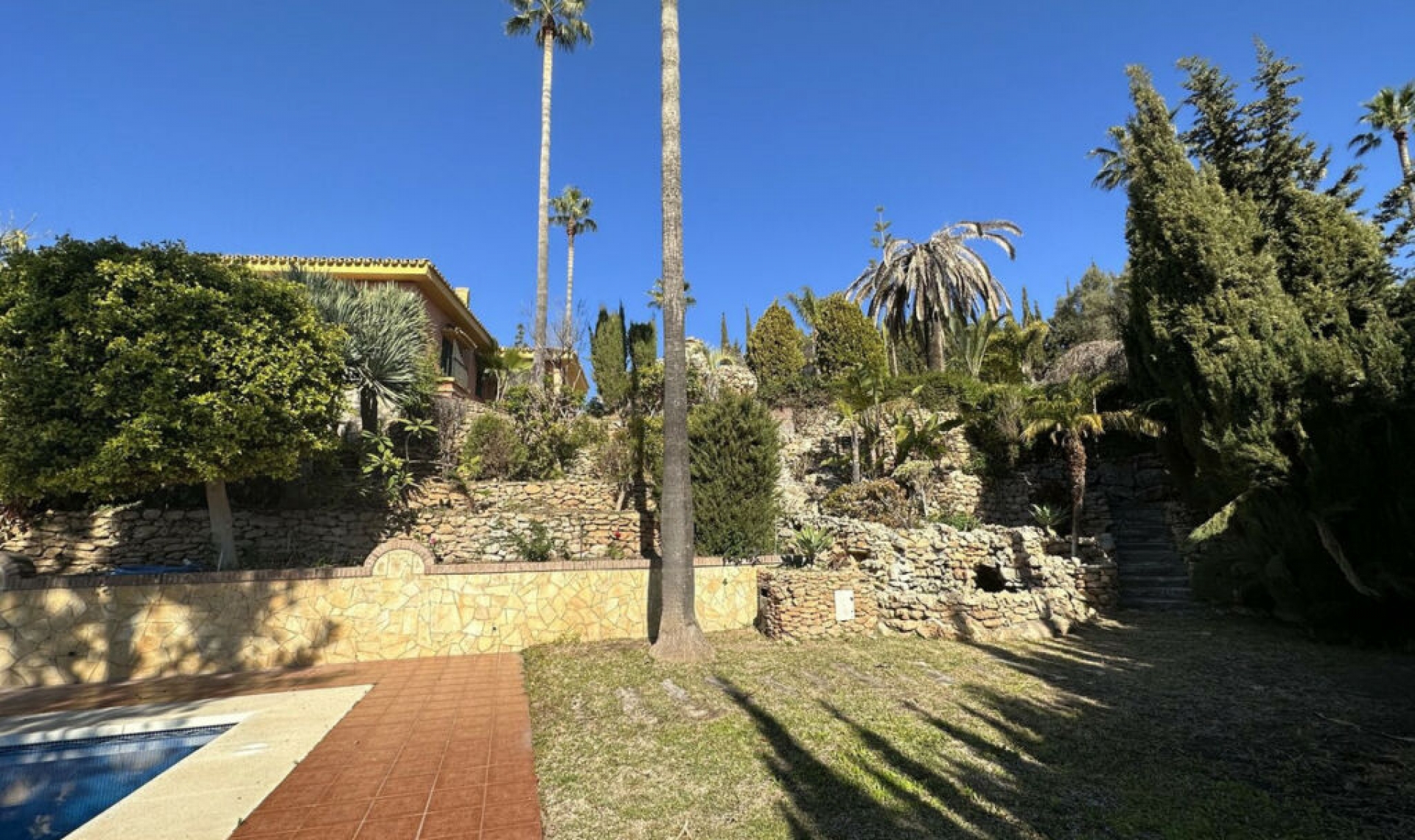 Resale - House -
Campo Mijas