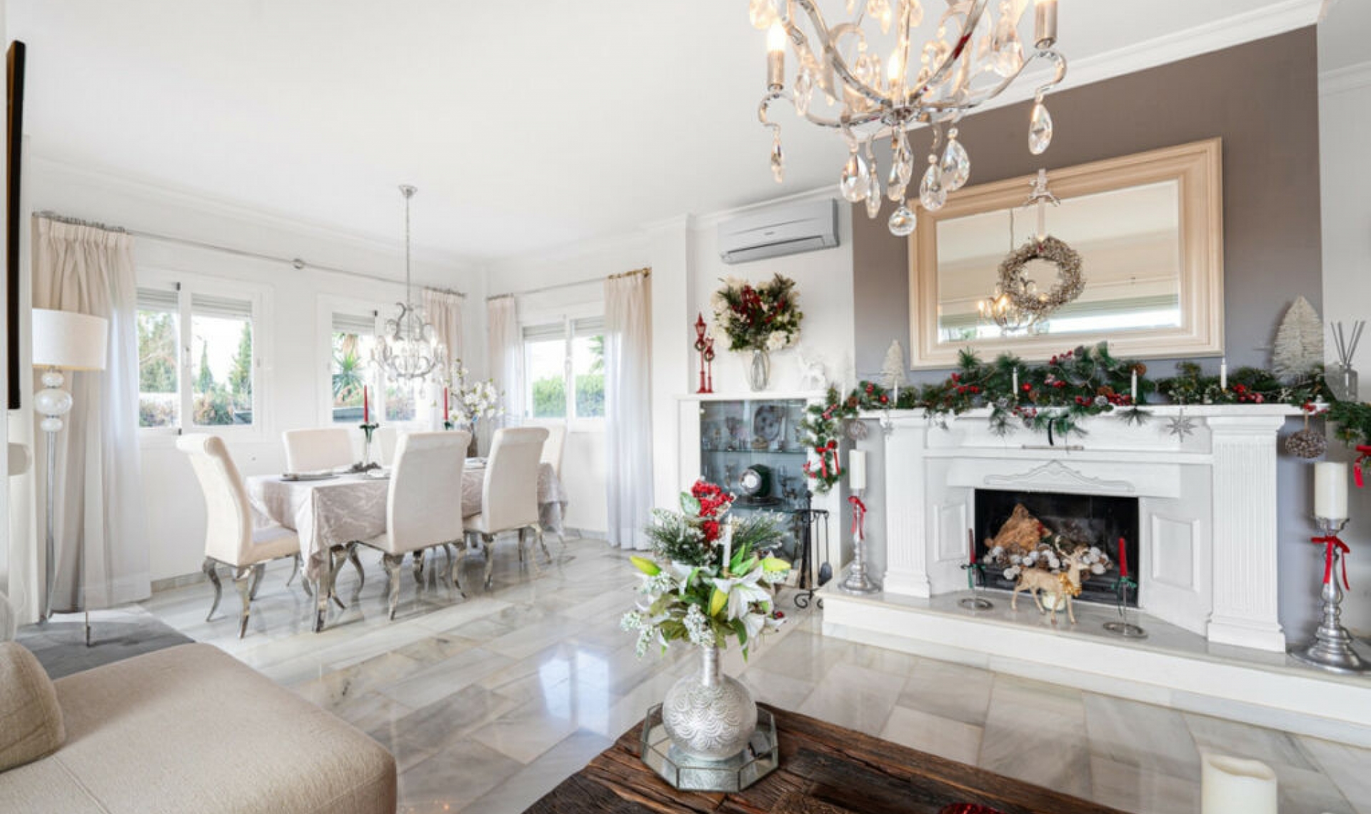 Resale - House -
Campo Mijas