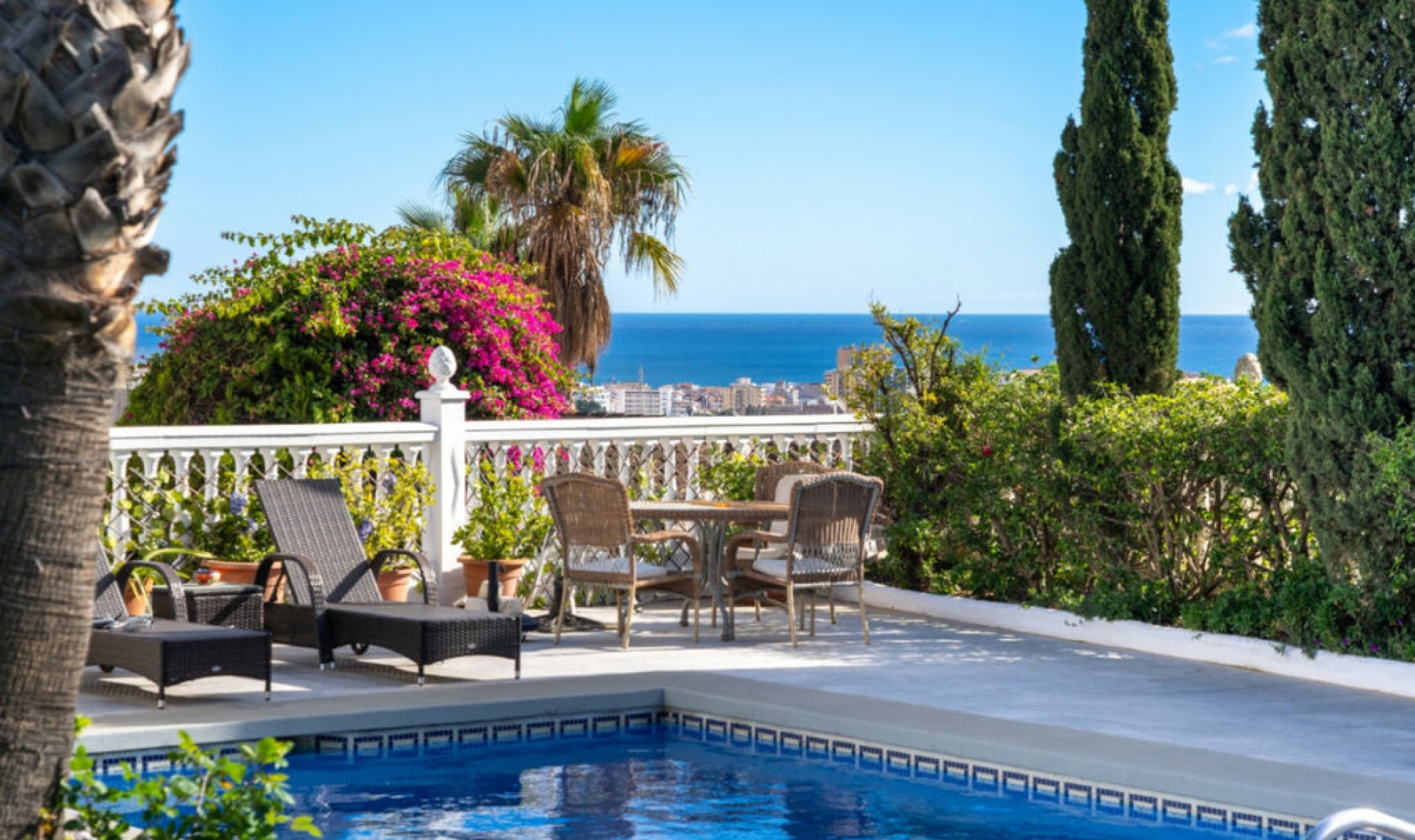 Resale - House -
Campo Mijas